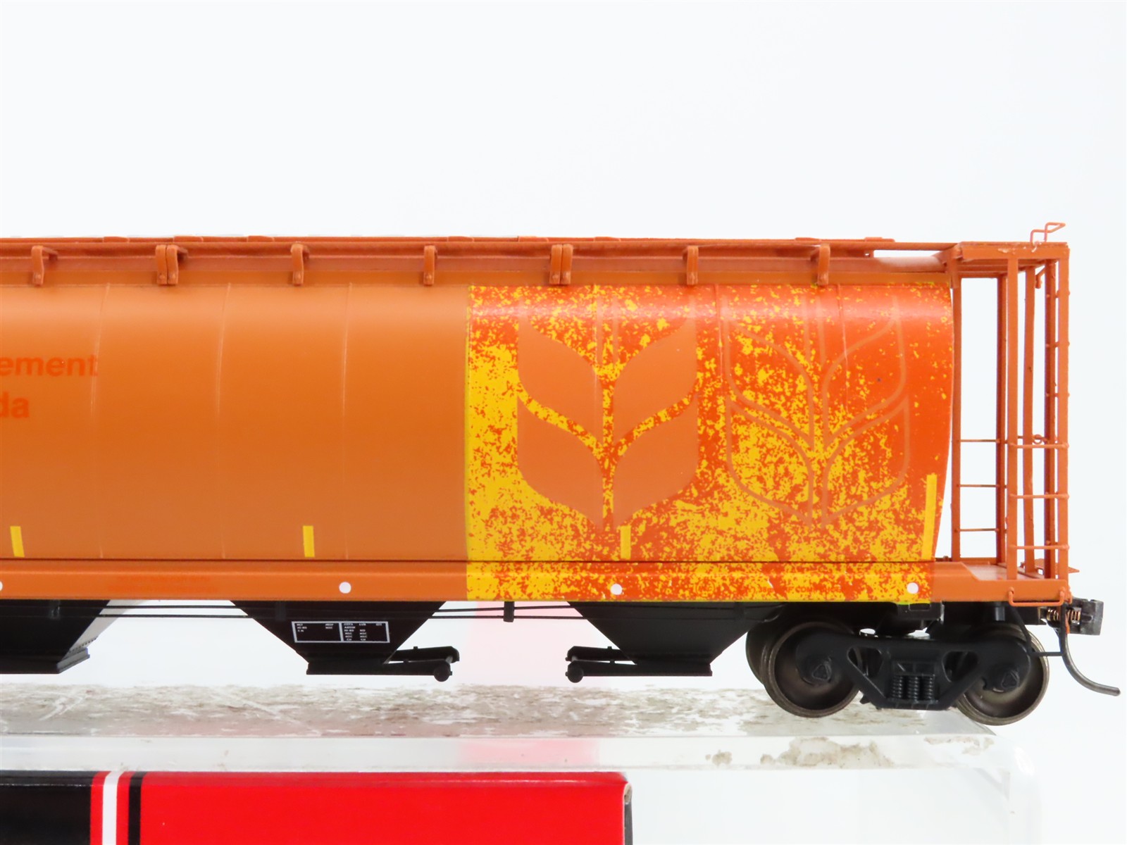 HO Scale InterMountain 24323-01 Rapid City, Pierre & Eastern Hopper RTR