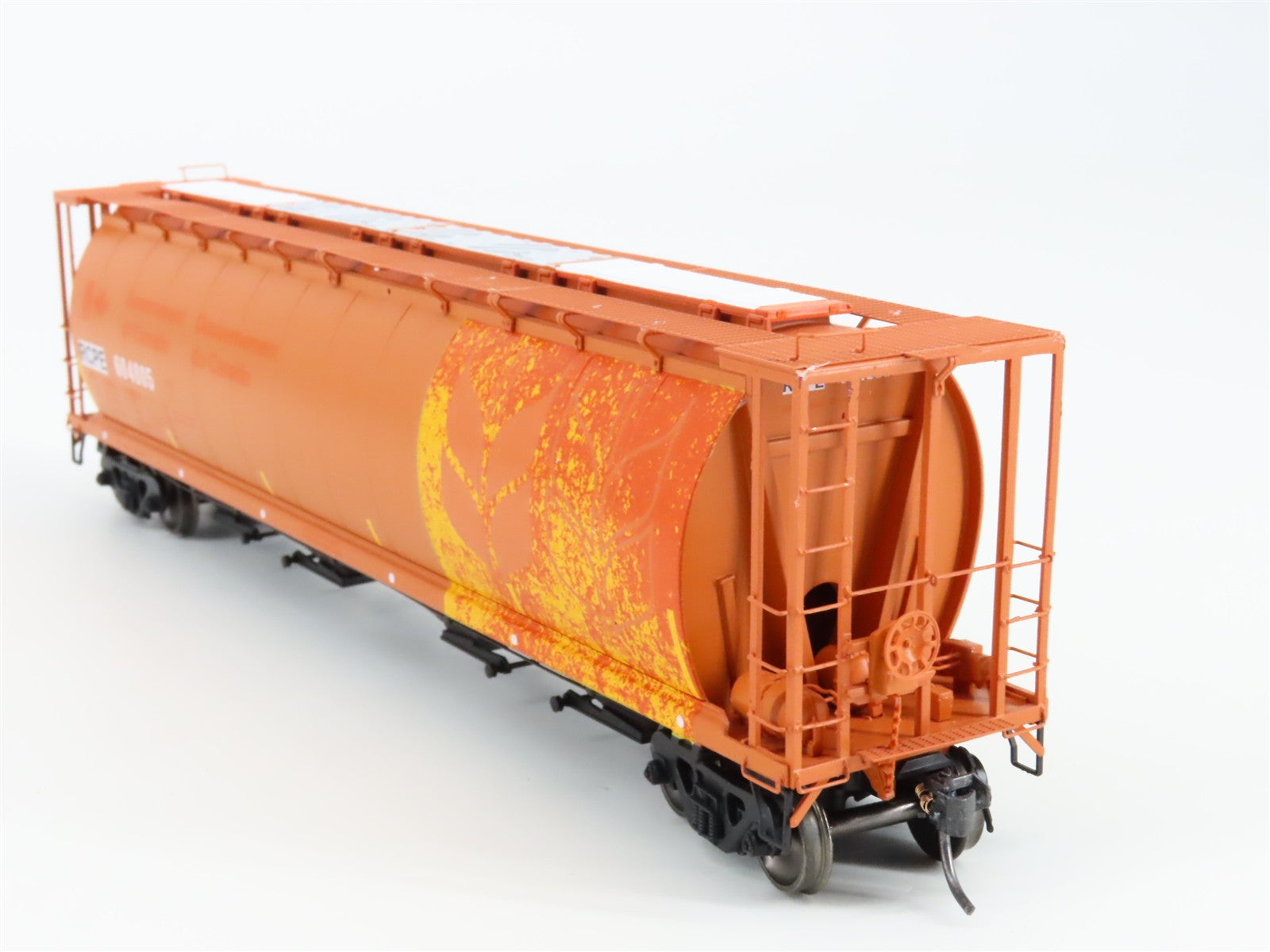 HO Scale InterMountain 24323-01 Rapid City, Pierre & Eastern Hopper RTR