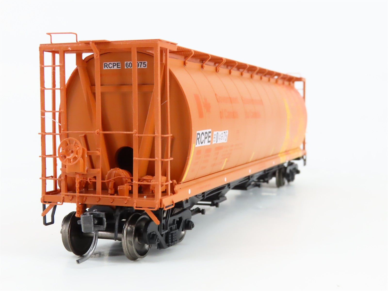 HO Scale InterMountain 24323-03 Rapid City Pierre & Eastern Hopper RTR