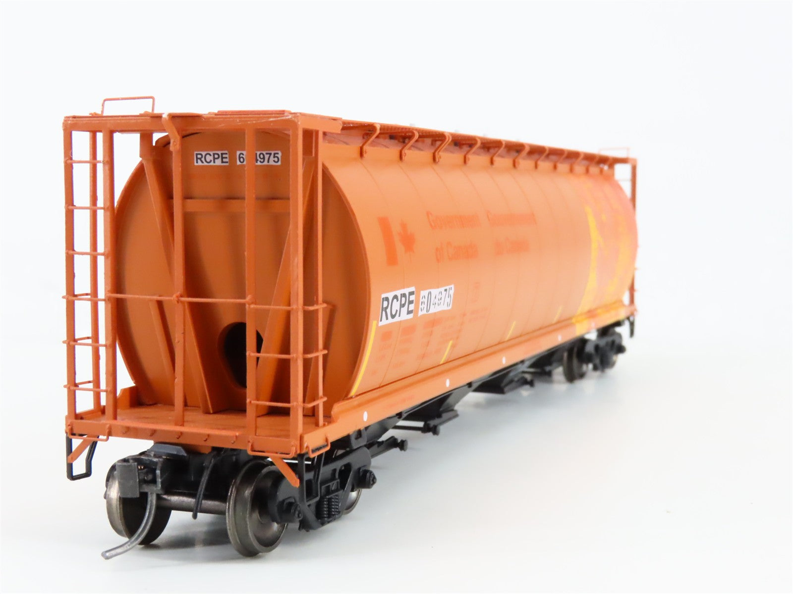 HO Scale InterMountain 24323-03 Rapid City Pierre & Eastern Hopper RTR