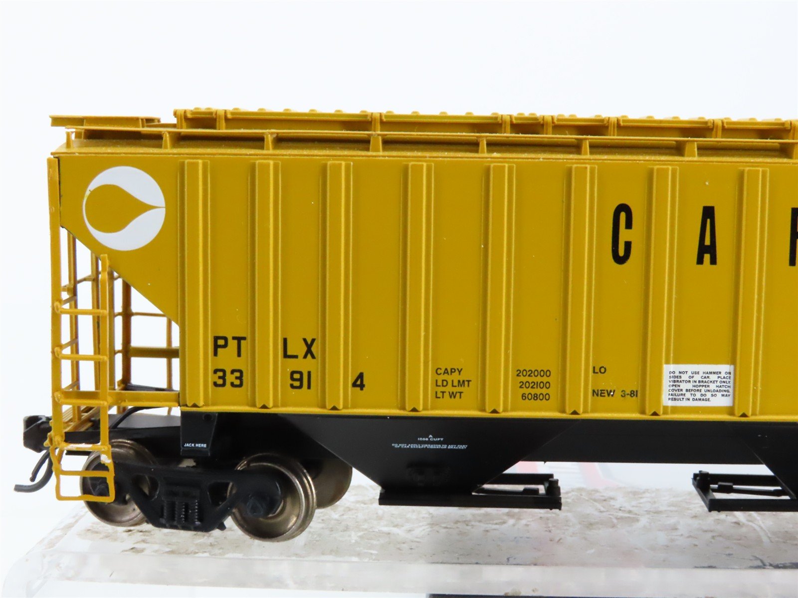 HO Scale InterMountain 45376-06 PTLX Cargill 3-Bay Covered Hopper 33914 RTR