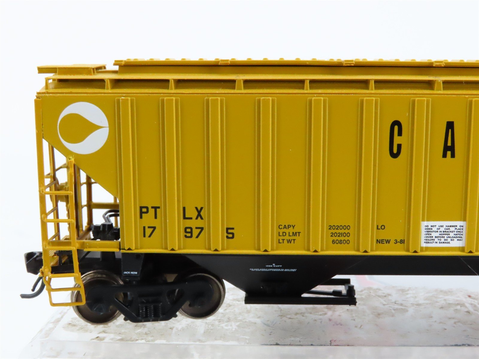 HO Scale InterMountain 45376-03 PTLX Cargill 3-Bay Covered Hopper 17975 RTR