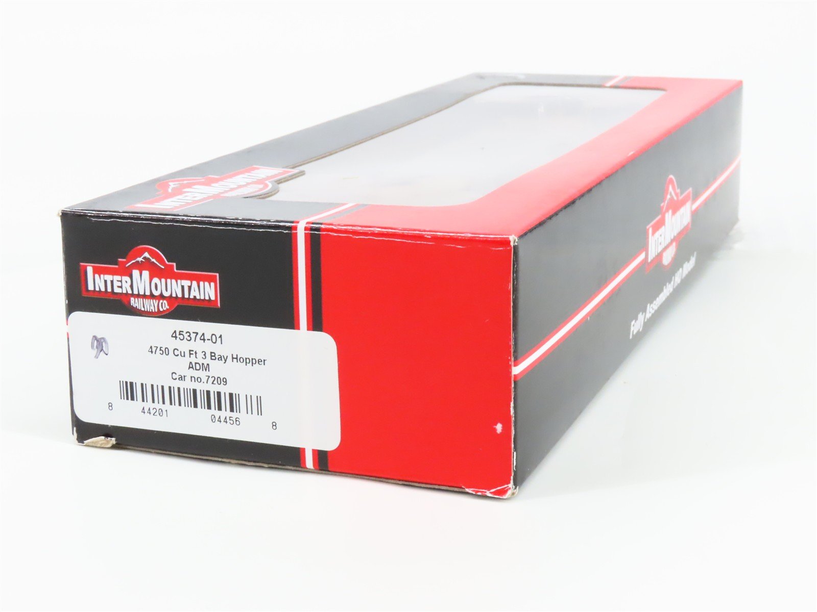 HO Scale InterMountain 45374-01 Archer Daniels Midland 3-Bay Covered Hopper RTR