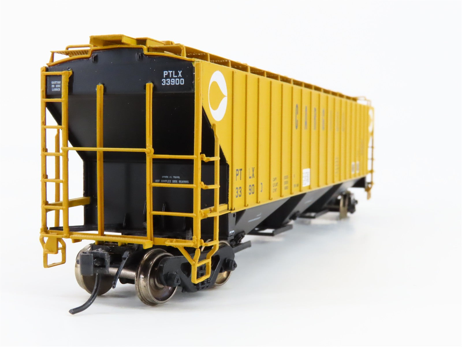 HO Scale InterMountain 45376-05 PTLX Cargill 3-Bay Covered Hopper 33900 RTR