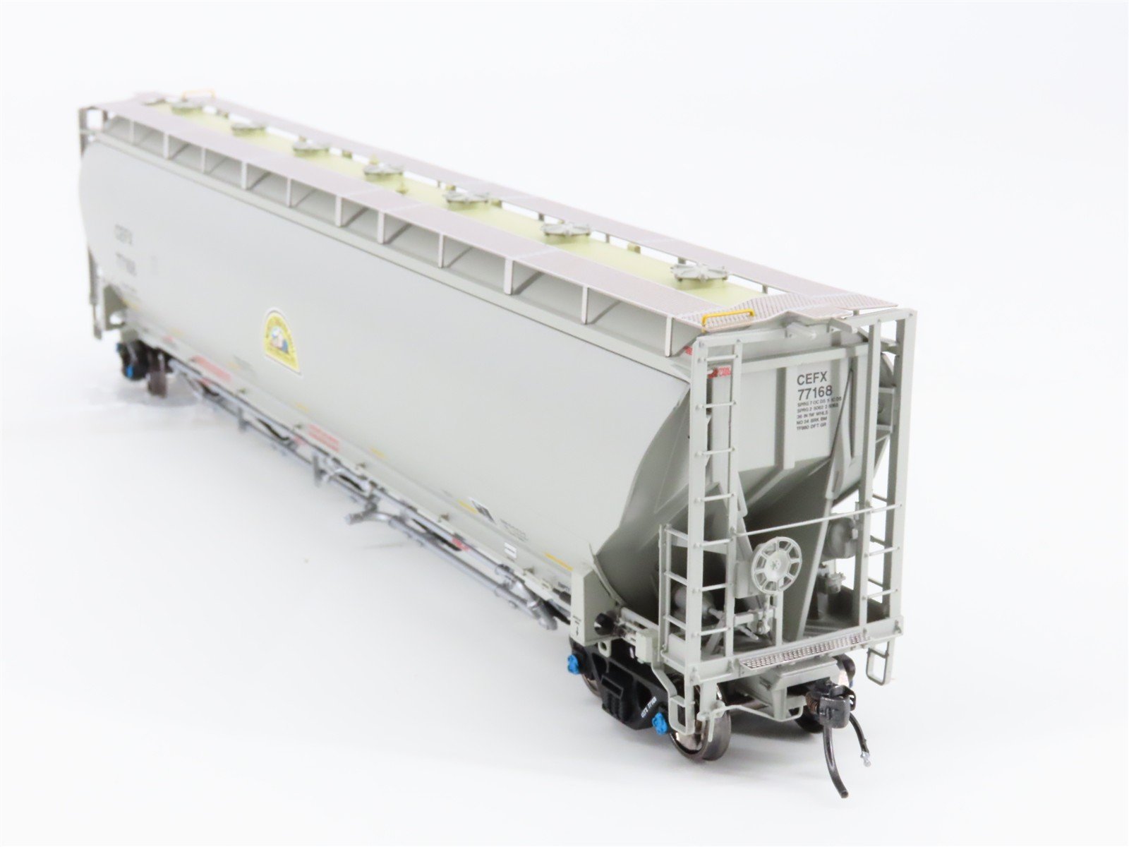 HO Scale BLMA Models 54015 North Dakota Mill Trinity 5660 Covered Hopper RTR