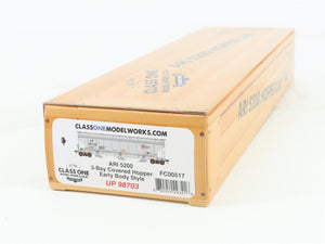 HO Scale Class One Model Works FC00517 UP Union Pacific 3-Bay Covered Hopper RTR