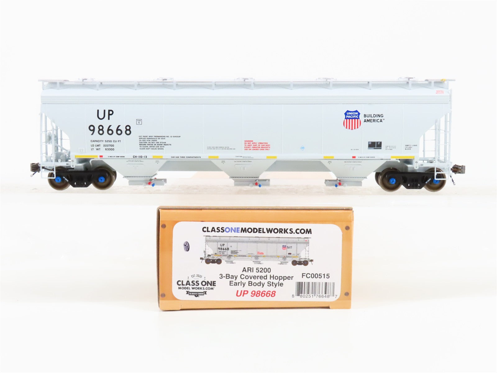 HO Scale Class One Model Works FC00515 UP Union Pacific 3-Bay Covered Hopper RTR