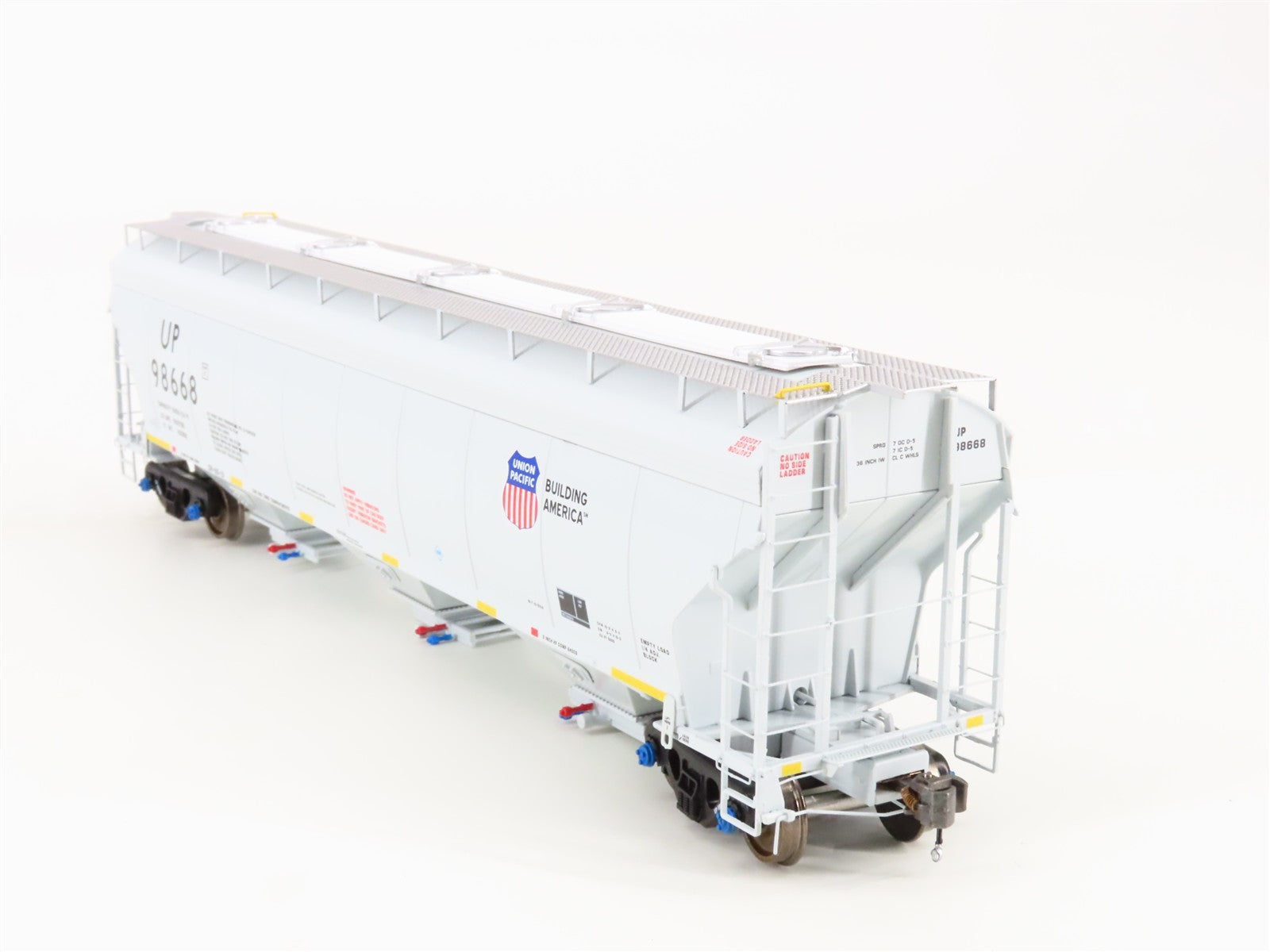 HO Scale Class One Model Works FC00515 UP Union Pacific 3-Bay Covered Hopper RTR