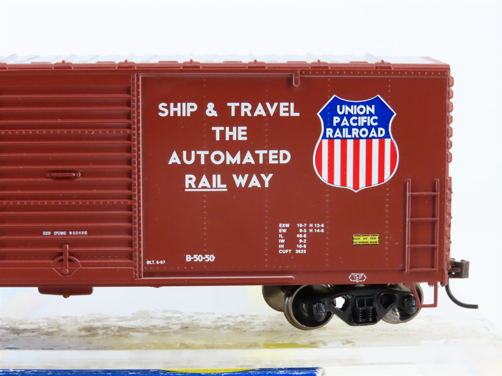 HO Scale Athearn 70134 UP Union Pacific 40' Box Car 125906 RTR