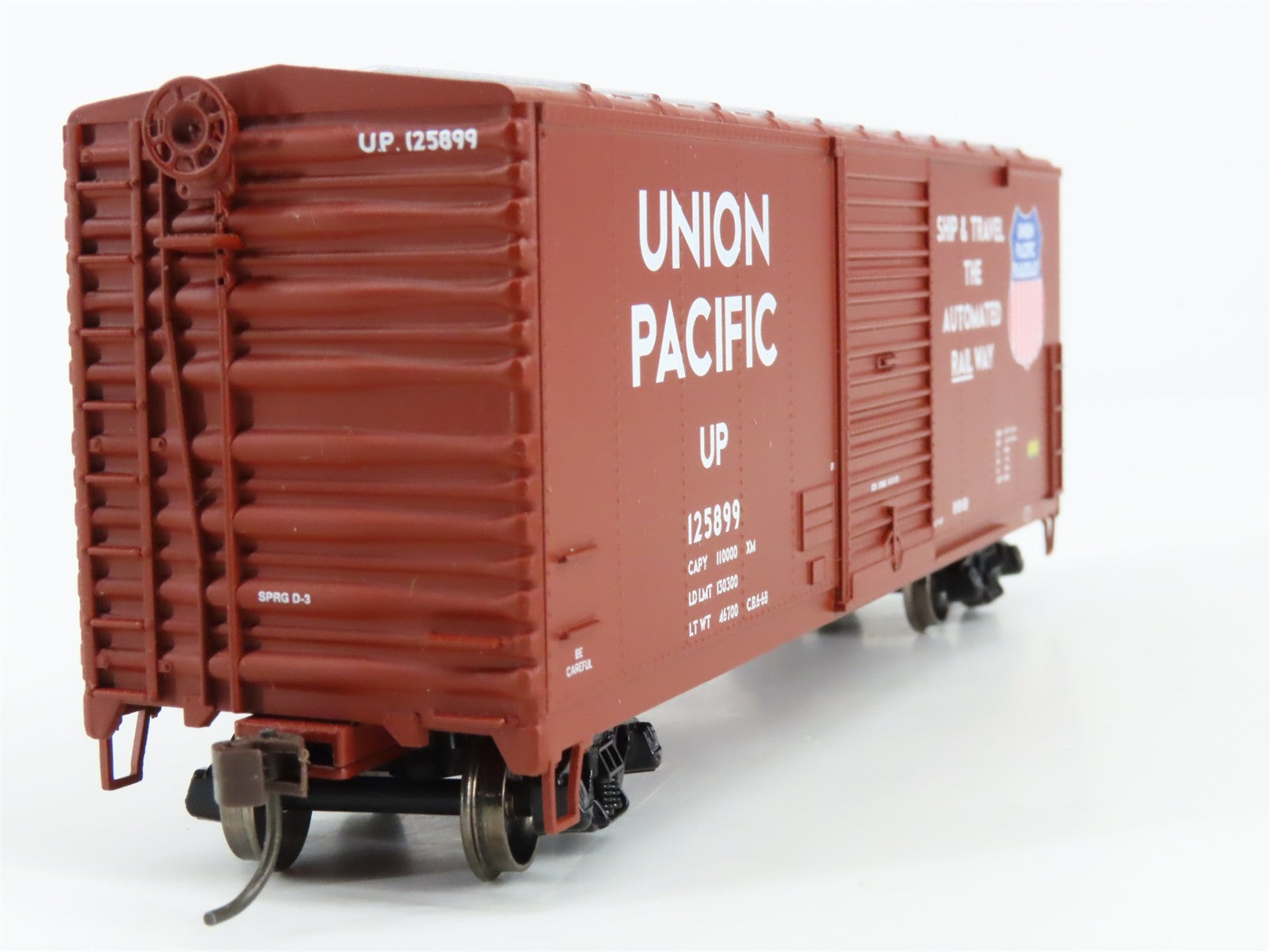 Athearn 70133 UP Union Pacific 40' Modernized Box Car 125899 RTR