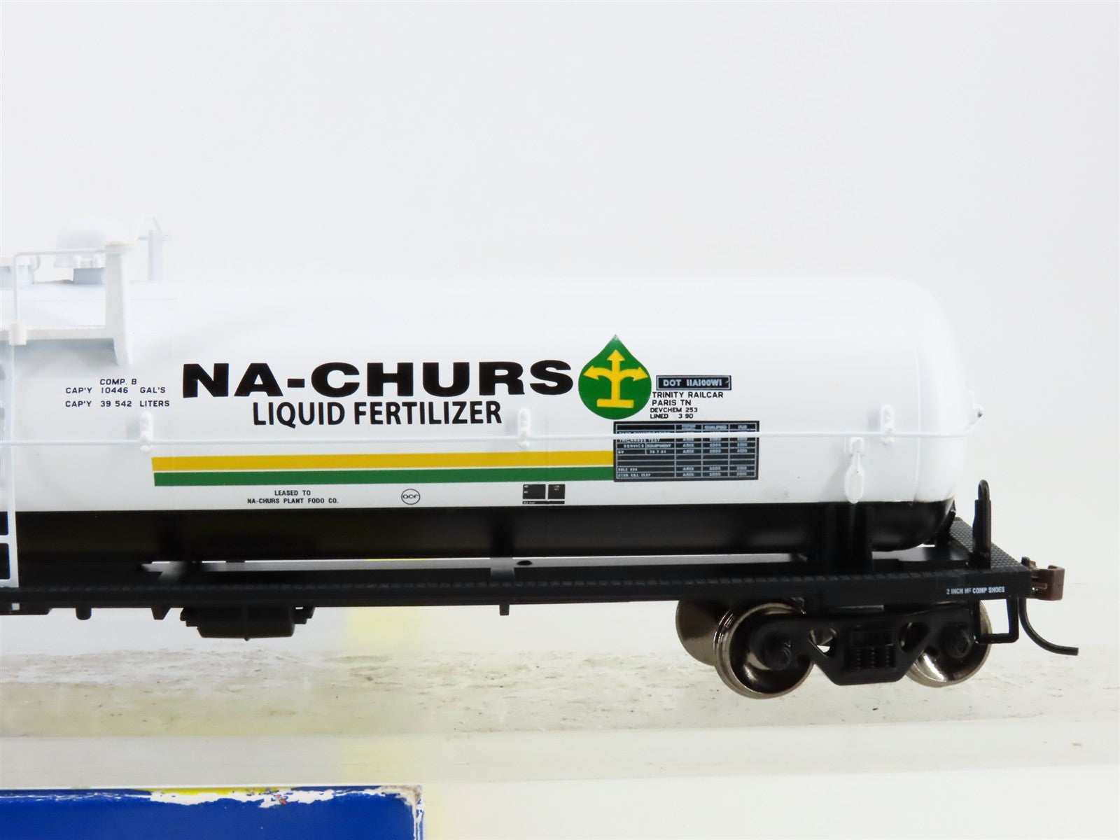 HO Scale Athearn 73766 ACFX 62' Tank Car 82781 RTR