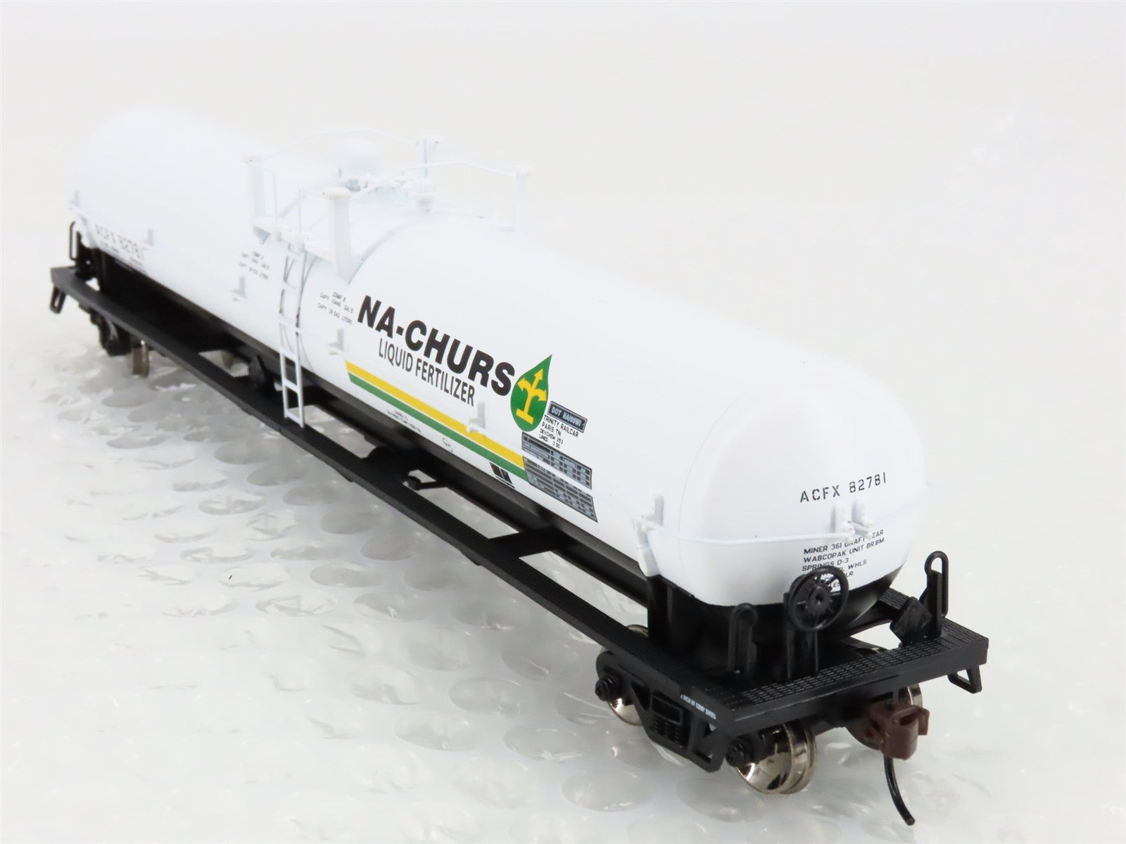 HO Scale Athearn 73766 ACFX 62' Tank Car 82781 RTR