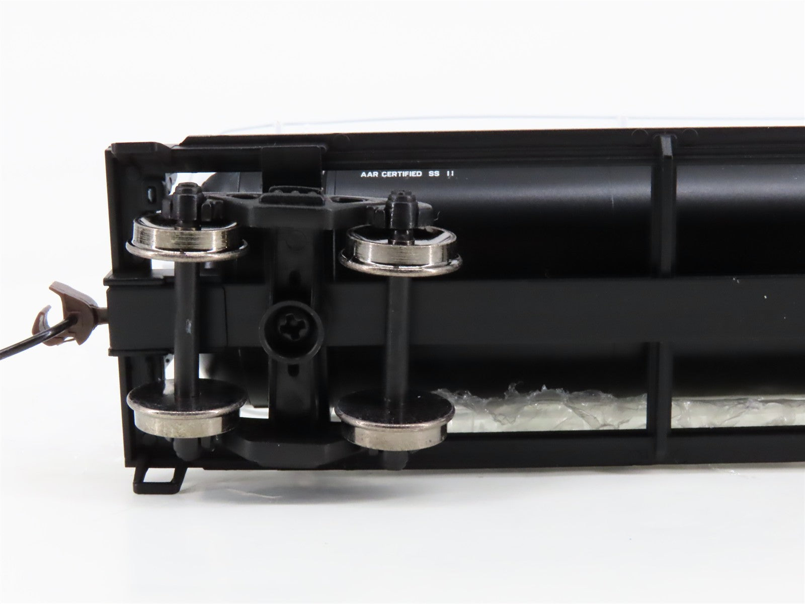 HO Scale Athearn 73766 ACFX 62' Tank Car 82781 RTR