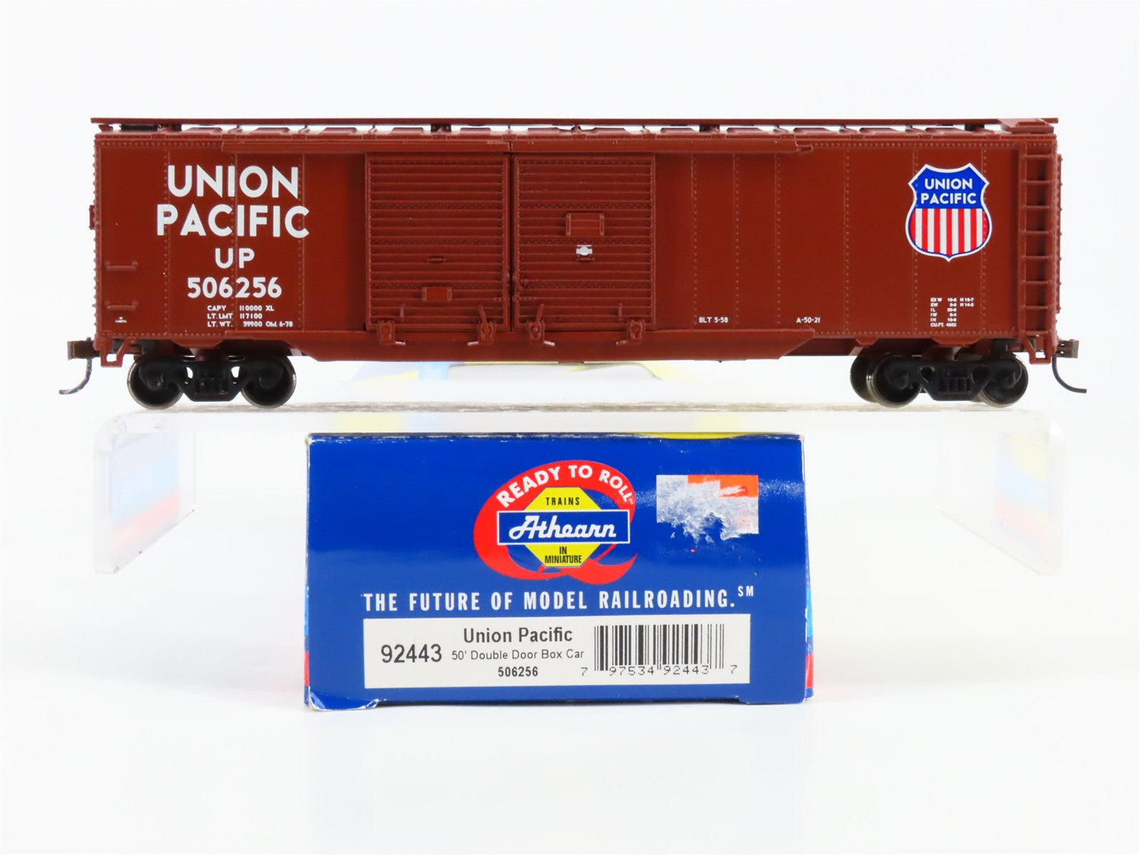 HO Scale Athearn 92443 UP Union Pacific 50' Double Door Box Car 506256 RTR