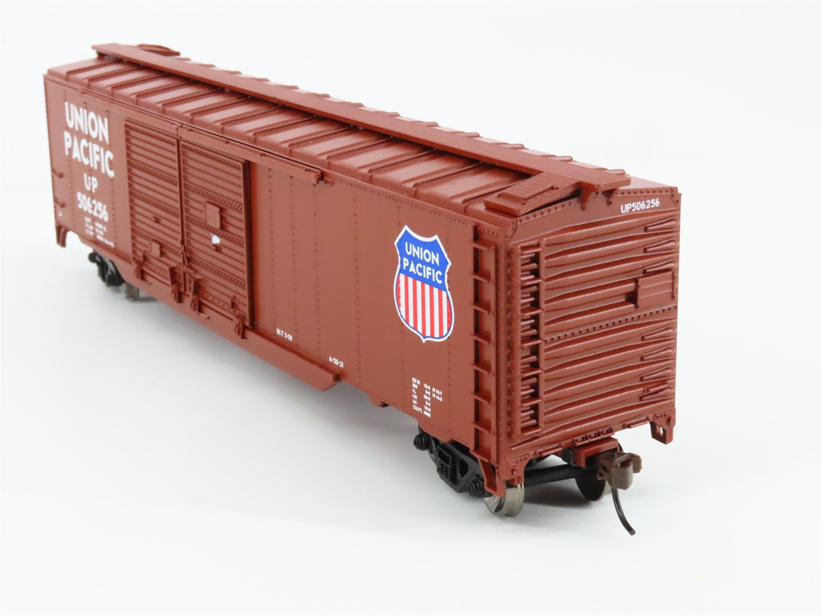 HO Scale Athearn 92443 UP Union Pacific 50' Double Door Box Car 506256 RTR