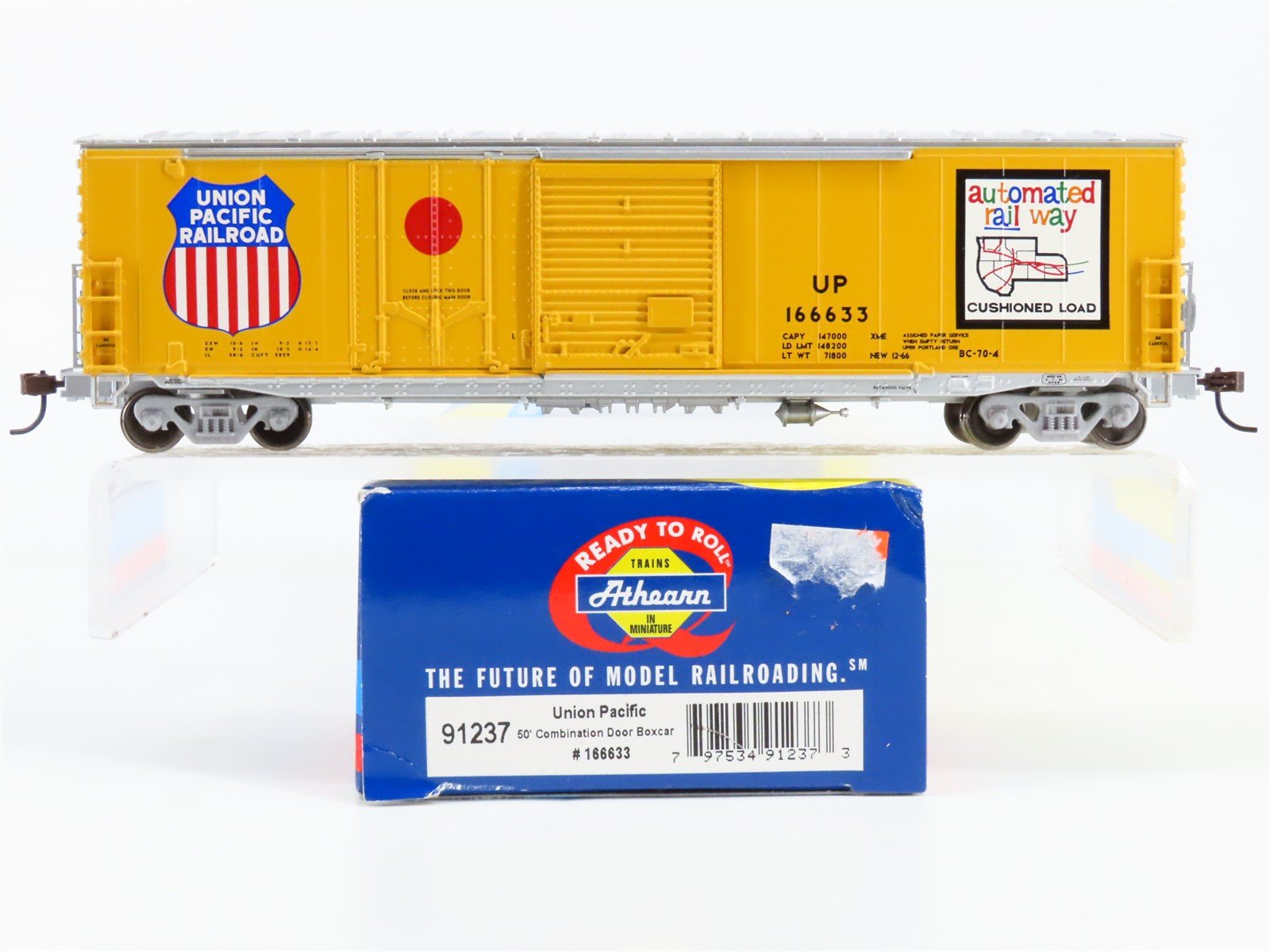HO Scale Athearn 91237 UP Union Pacific 50' Box Car 166633 RTR