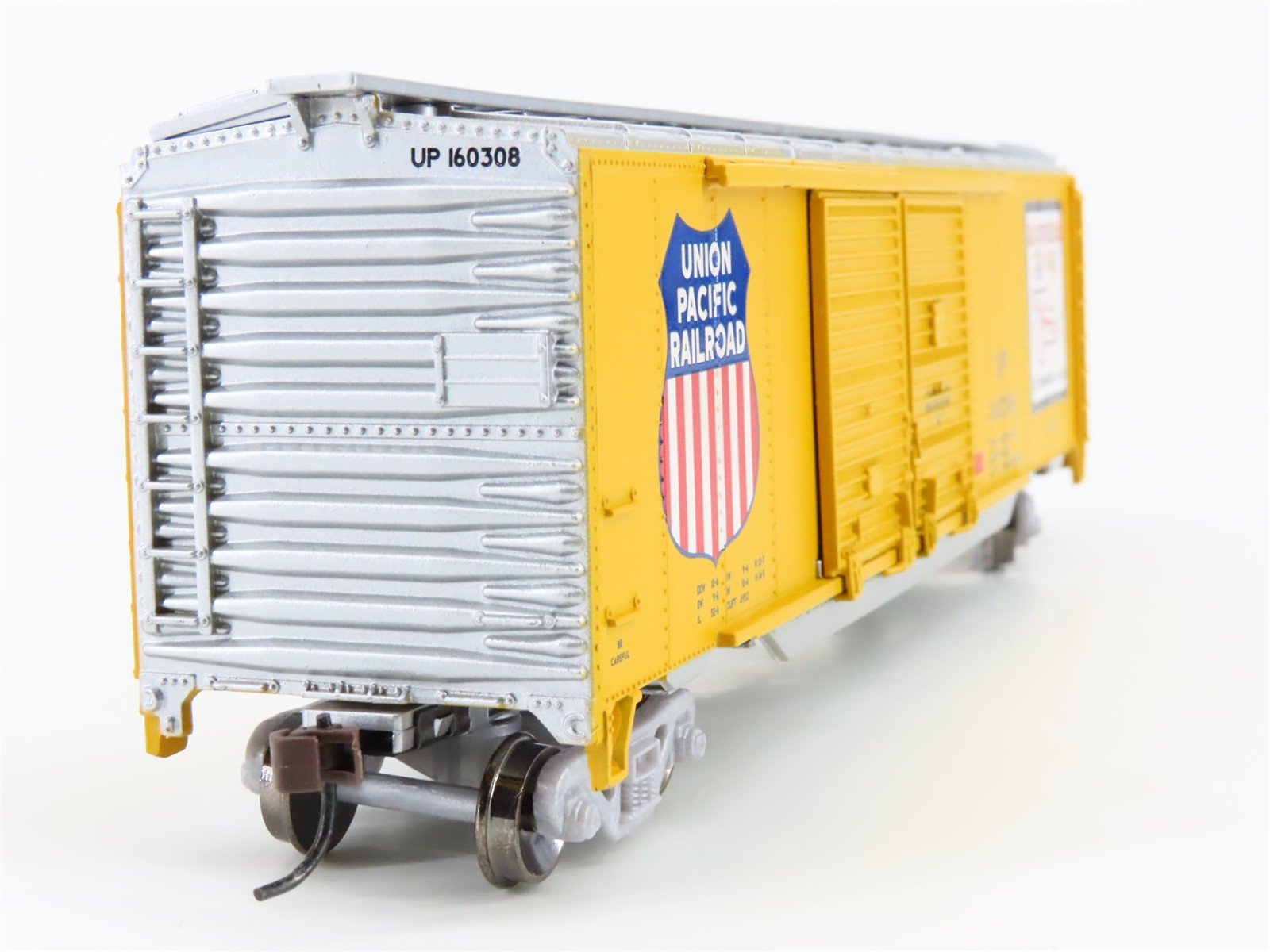 HO Scale Athearn 92445 UP Union Pacific 50' Double Door Box Car 160308 RTR