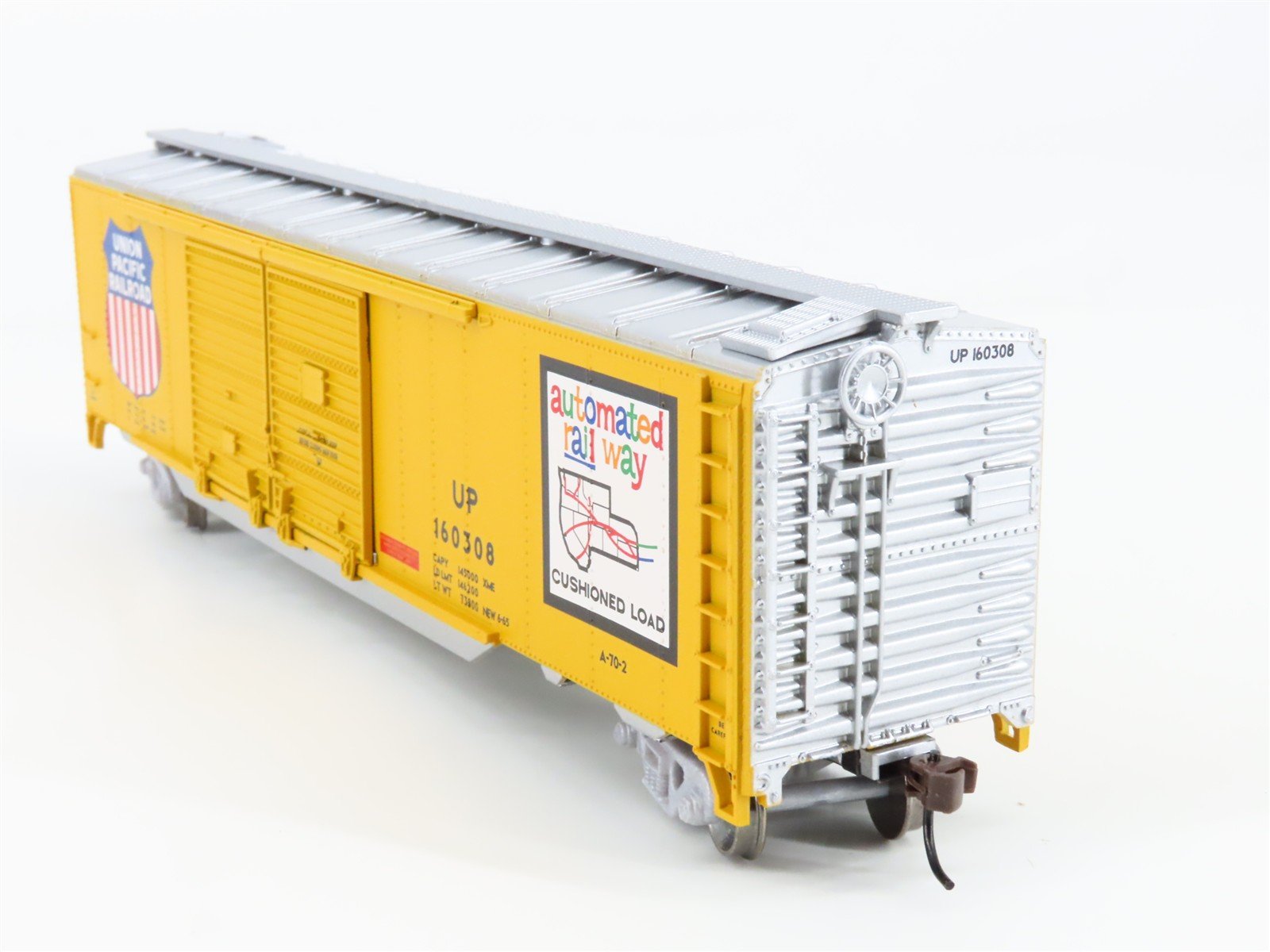 HO Scale Athearn 92445 UP Union Pacific 50' Double Door Box Car 160308 RTR