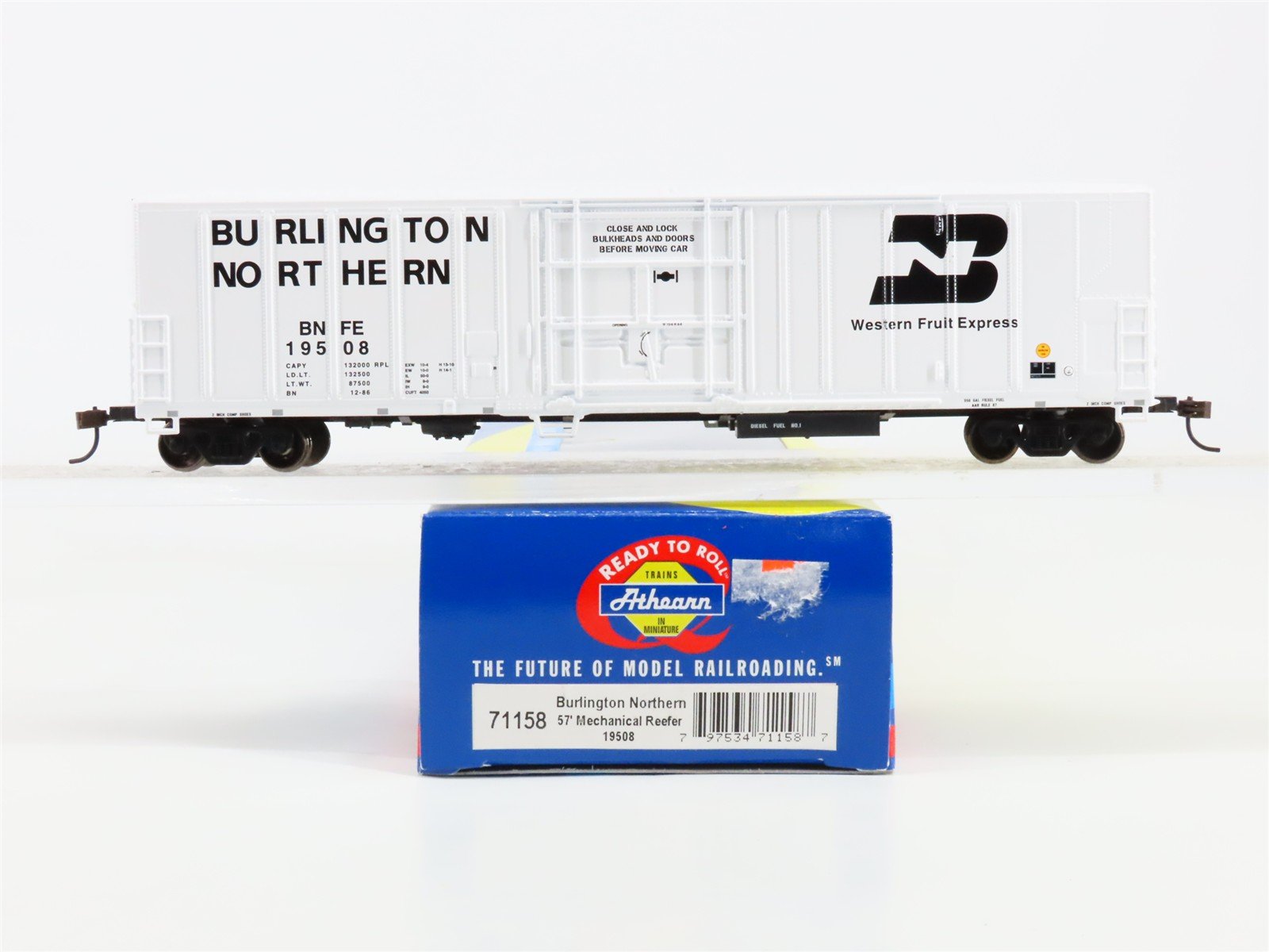HO Scale Athearn 71158 BN Burlington Northern 57' Mechanical Reefer 19508 RTR