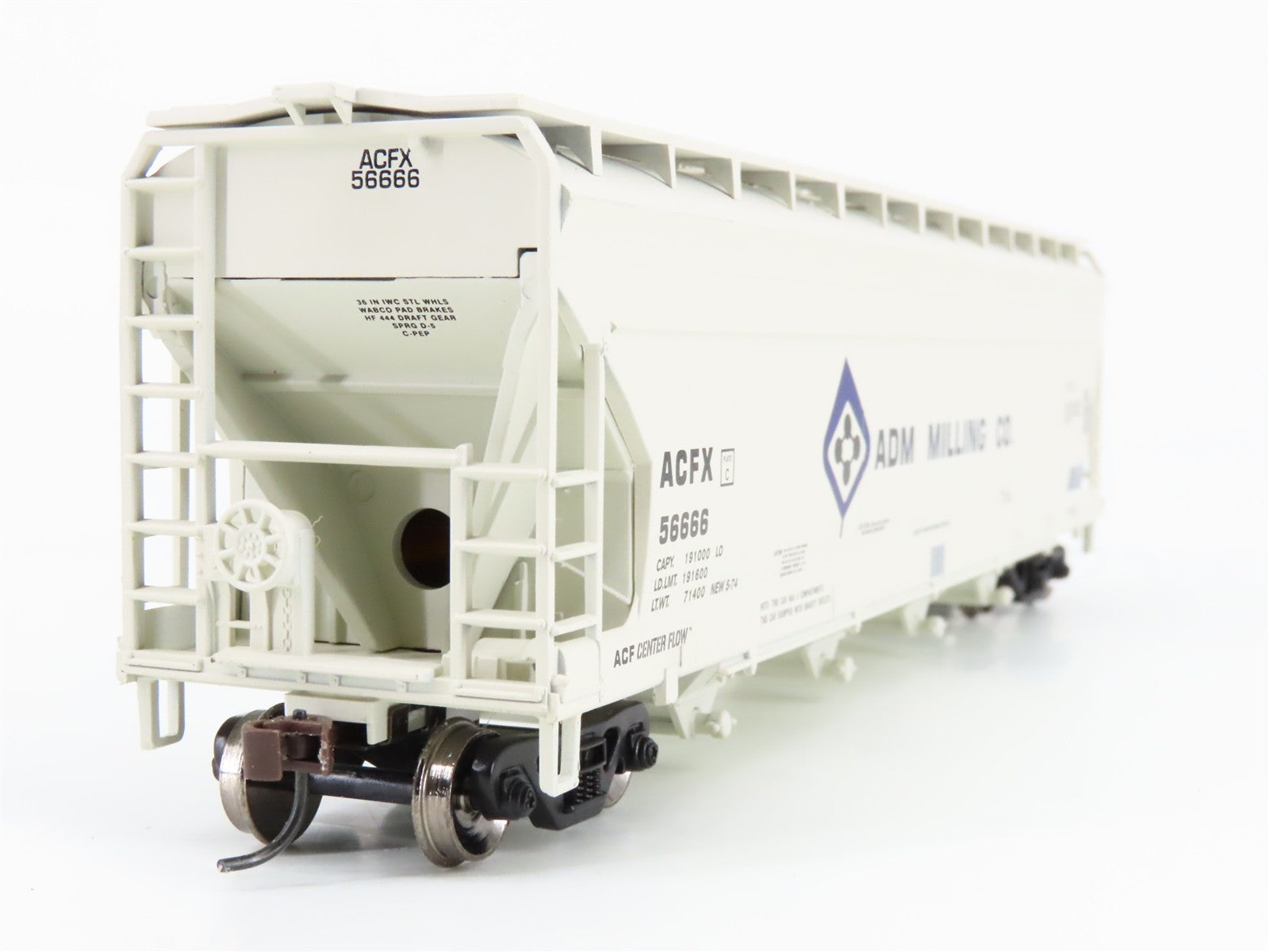 HO Scale Athearn 72263 ACFX ADM Milling Co. 55' 4-Bay Covered Hopper 56666 RTR
