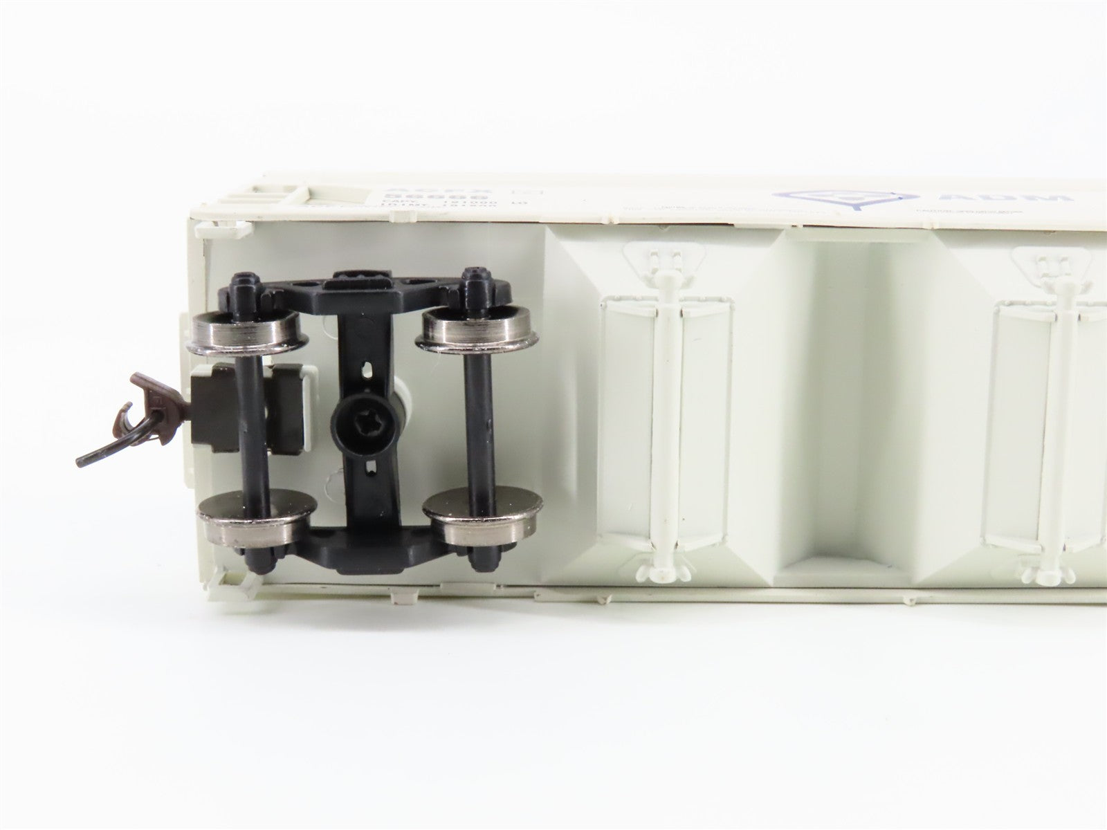 HO Scale Athearn 72263 ACFX ADM Milling Co. 55' 4-Bay Covered Hopper 56666 RTR