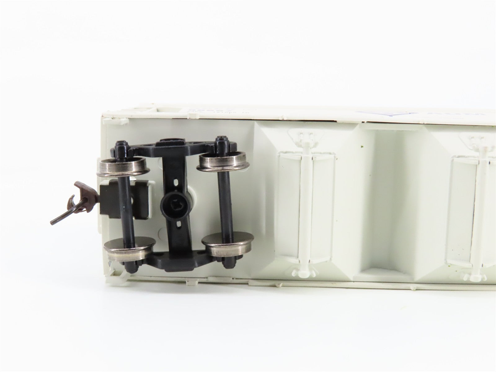 HO Scale Athearn ATH72264 ACFX ADM Milling Co. 55' 4-Bay Covered Hopper RTR