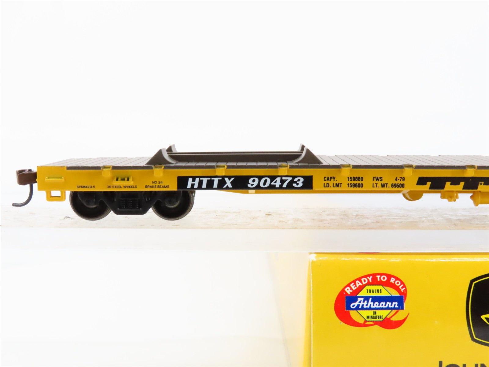 HO Scale Athearn 81935 HTTX Trailer Train 60' Flat Car 90473 RTR