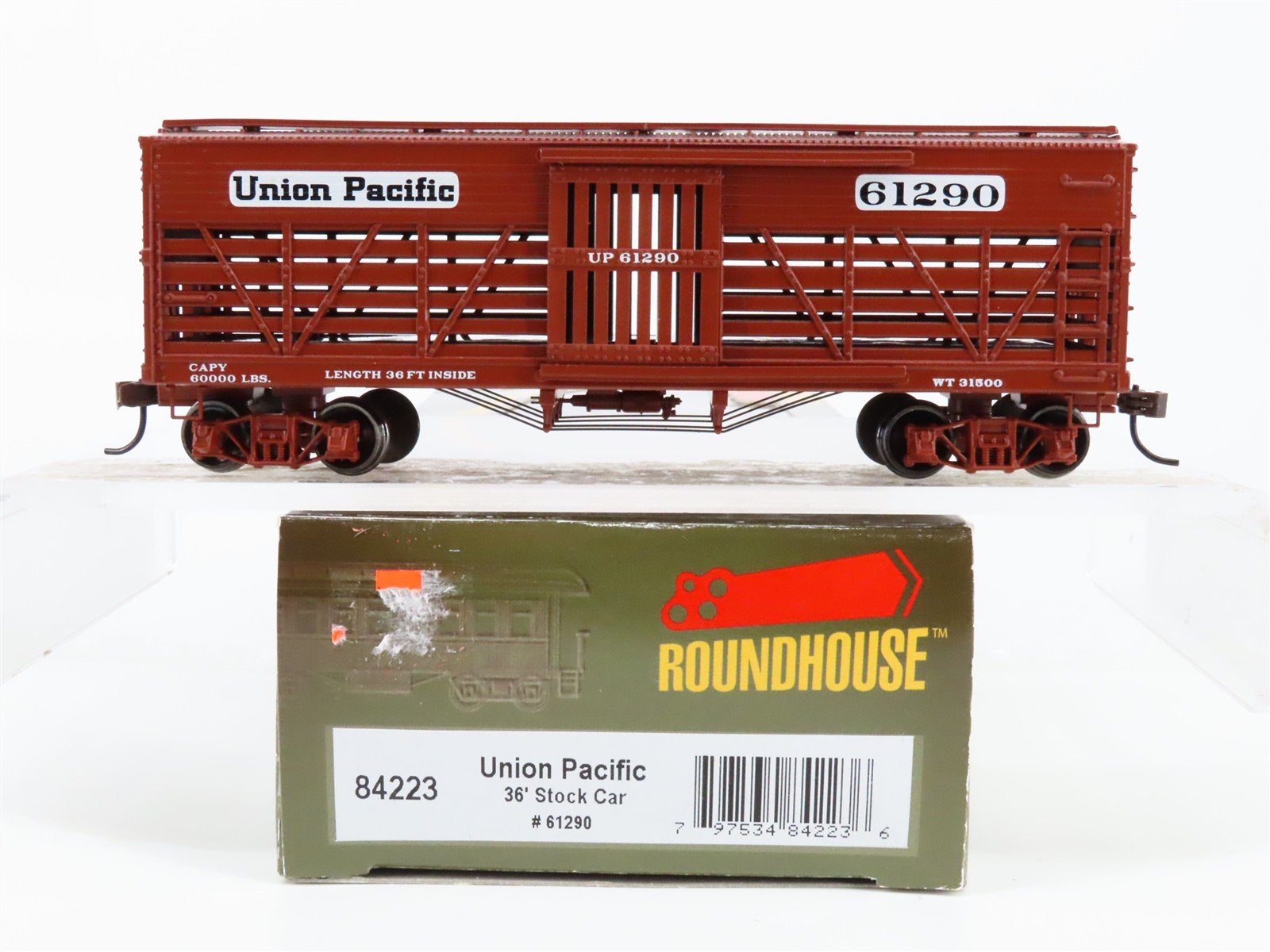 Roundhouse 84223 UP Union Pacific 36' Stock/Cattle Car 61290 RTR
