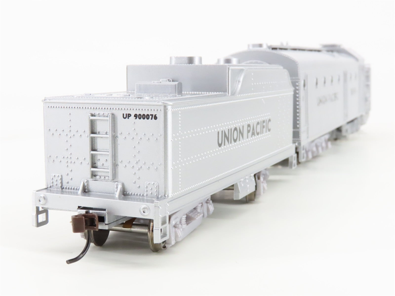 HO Scale Athearn 93801 UP Union Pacific Rotary Snowplow and Tender 900076 RTR