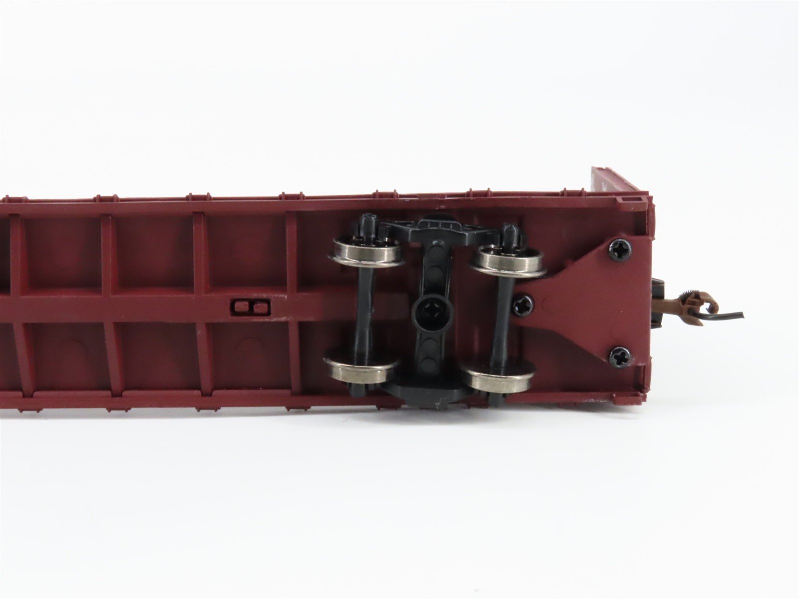 HO Scale Walthers 932-4136 Soo Line 72' Centerbeam Flat Car 600362 RTR