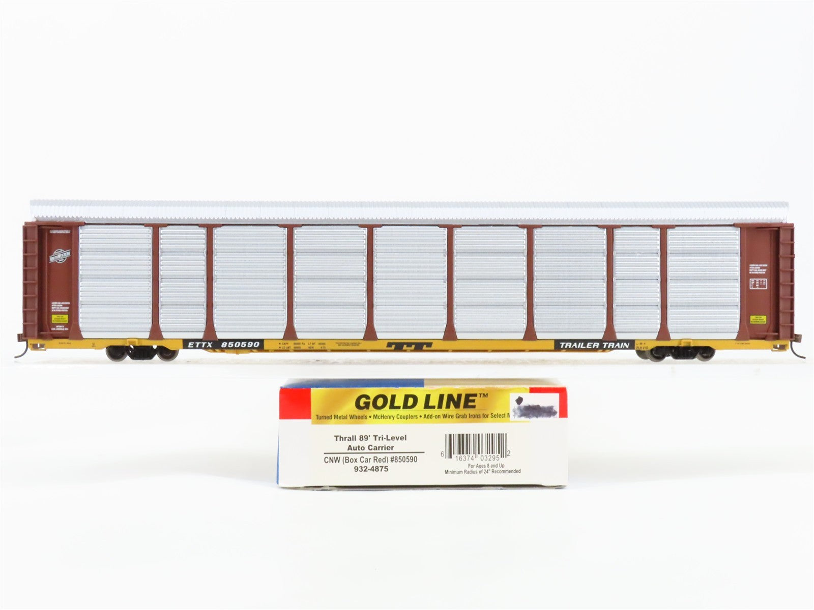 HO Scale Walthers 932-4875 Chicago & North Western 89' Auto Carrier RTR