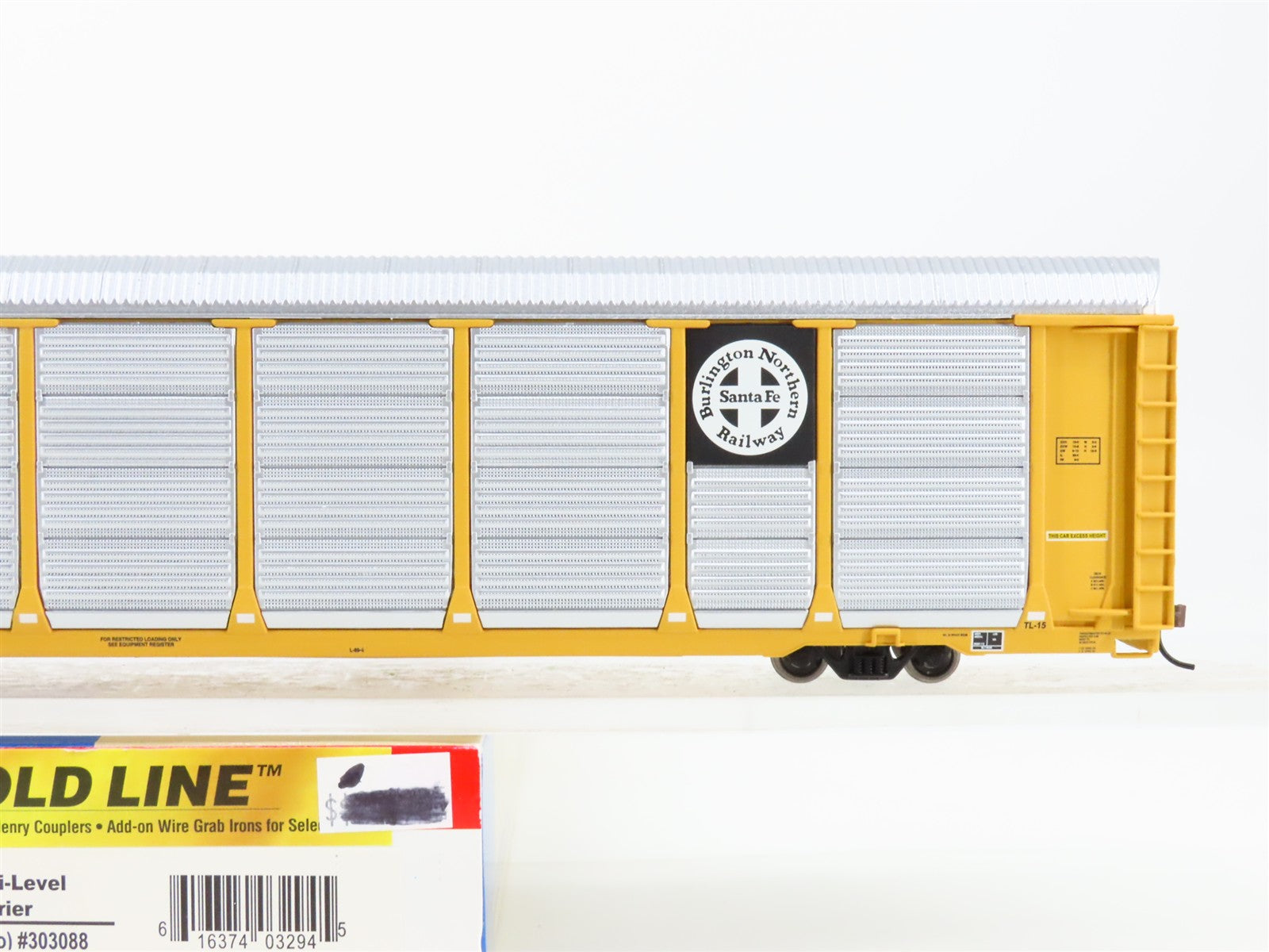 HO Scale Walthers 932-4874 BNSF Railway 89' Auto Carrier 303088 RTR