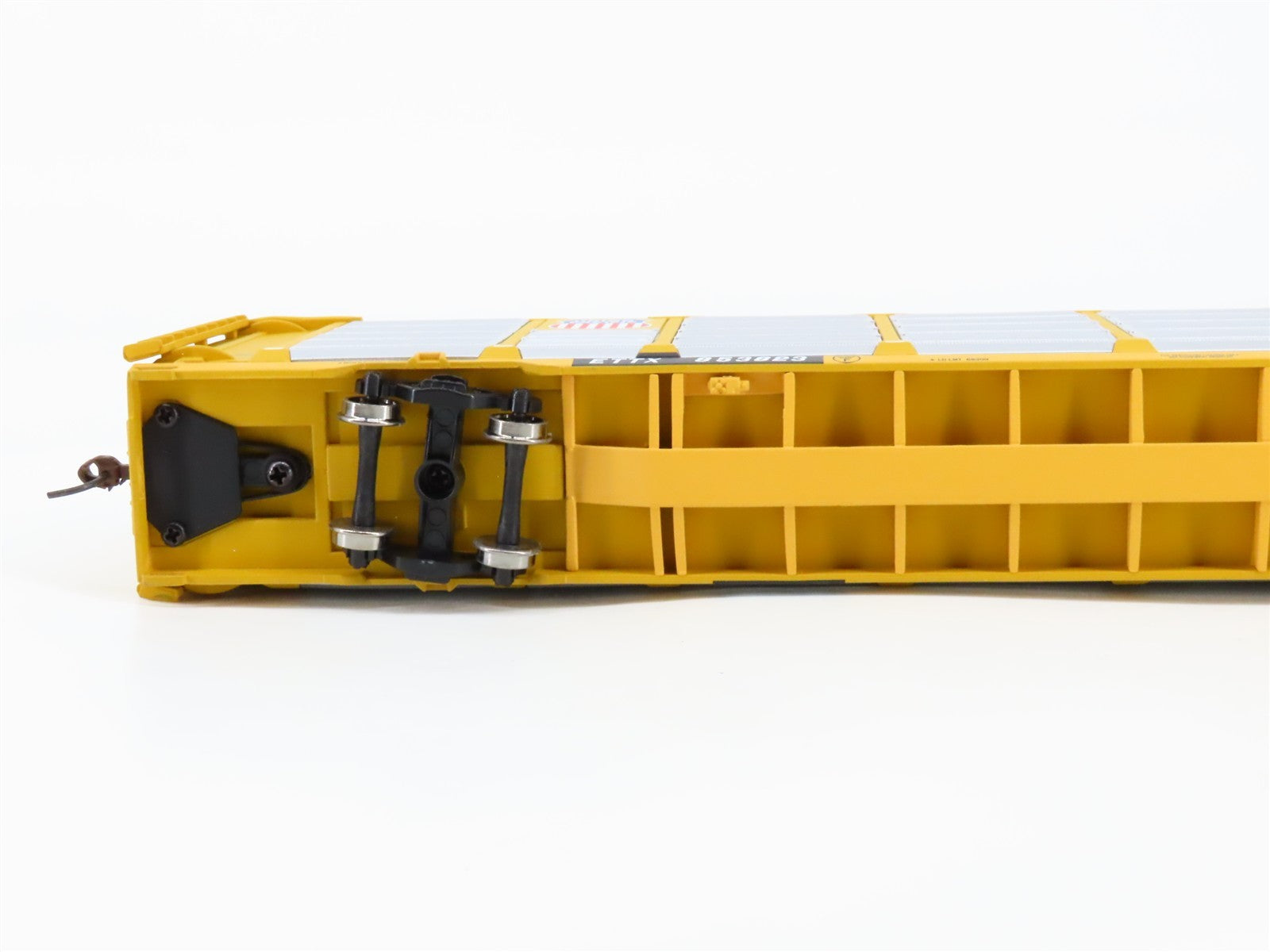 HO Scale Walthers 932-4882 UP Union Pacific 89' Tri-Level Auto Carrier RTR
