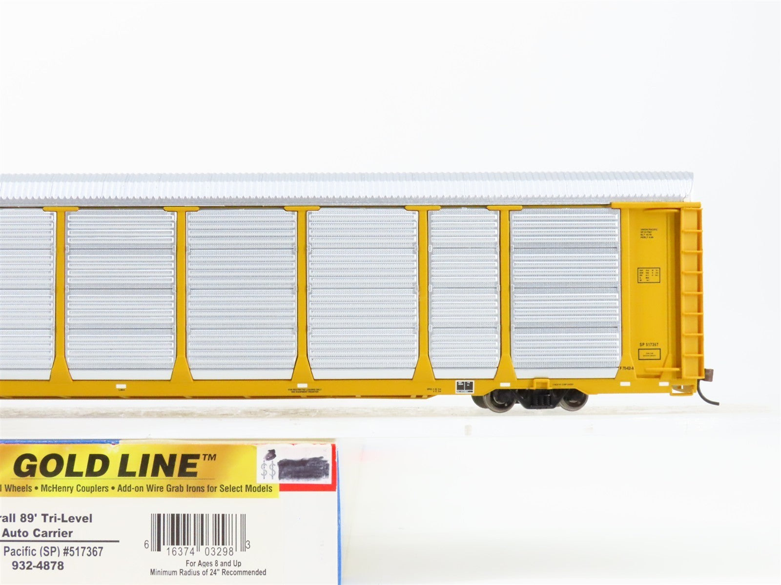 HO Scale Walthers 932-4878 SP Union Pacific 89' Tri-Level Auto Carrier RTR