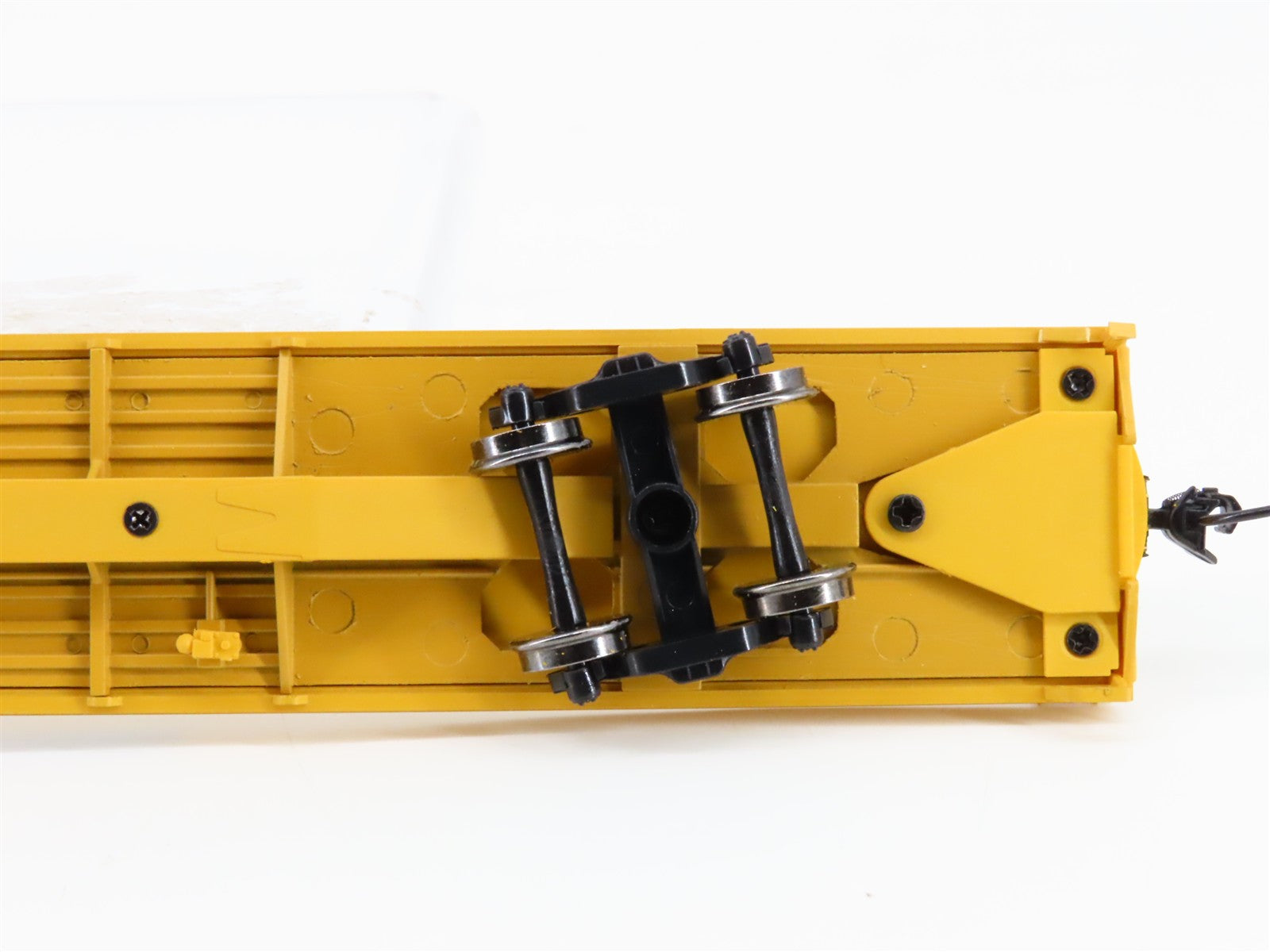 HO Scale Walthers 910-5726 JTTX Trailer-Train 89' Channel Side Flat Car RTR