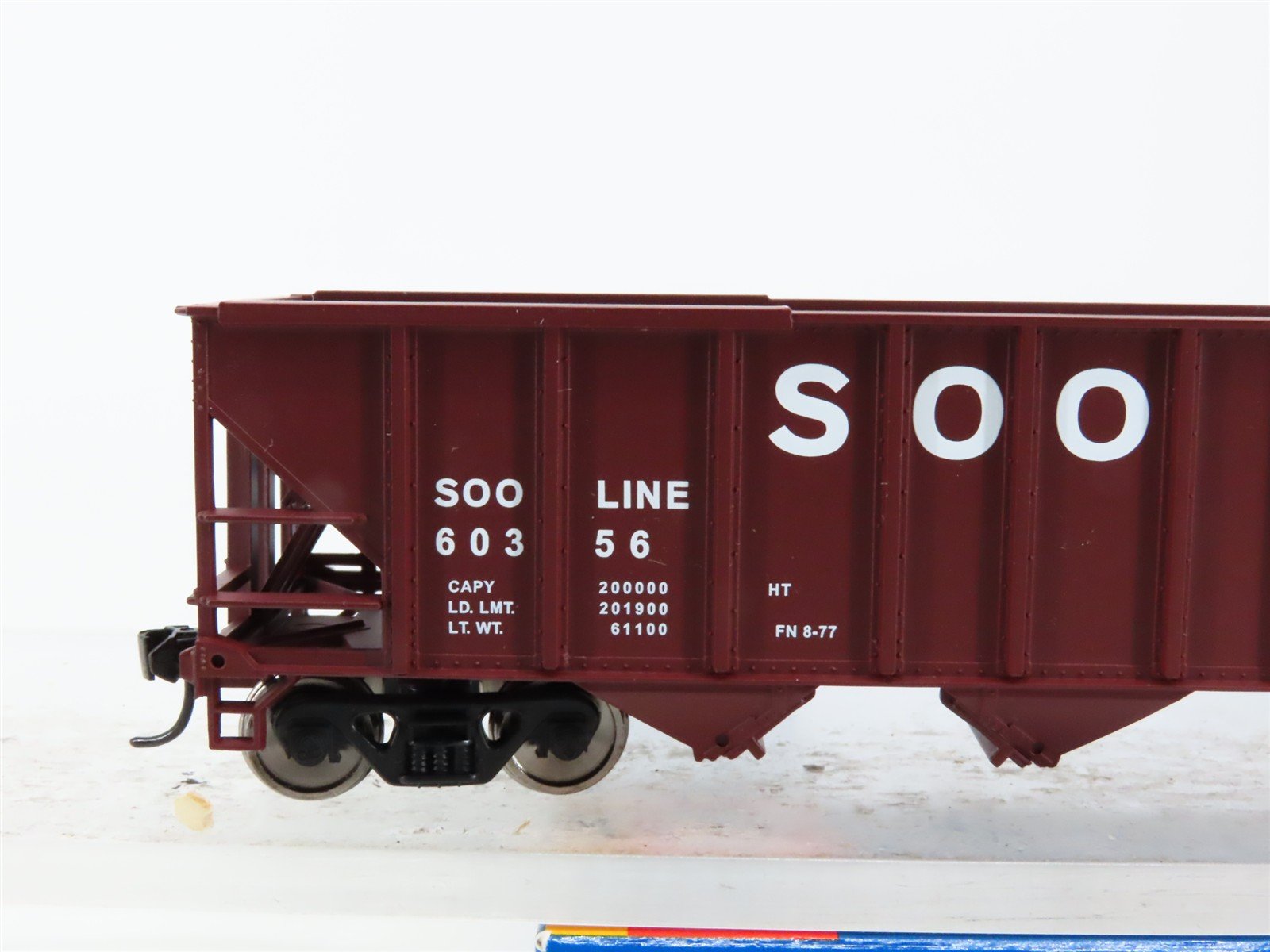 HO Scale Walthers 910-1973 Soo Line 50' 4-Bay Hopper 60356 RTR