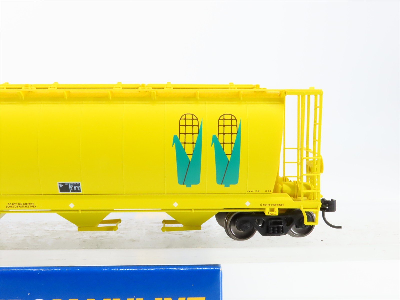HO Scale Walthers 910-7320 SCOX Scoular 59' 59' Cylindrical Hopper 1504 RTR