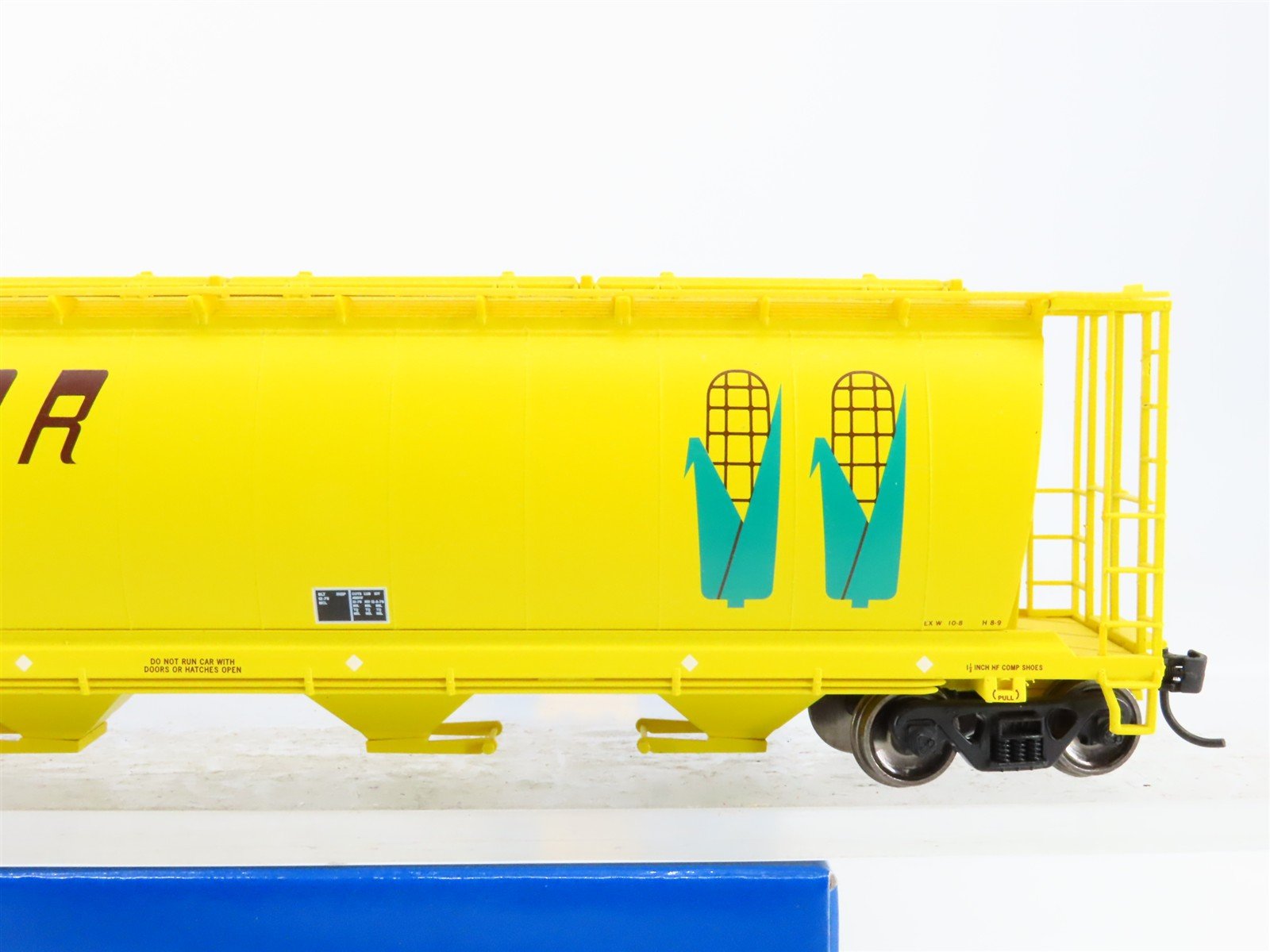 HO Scale Walthers 910-7322 SCLX Scoular 59' Cylindrical Hopper 1551 RTR