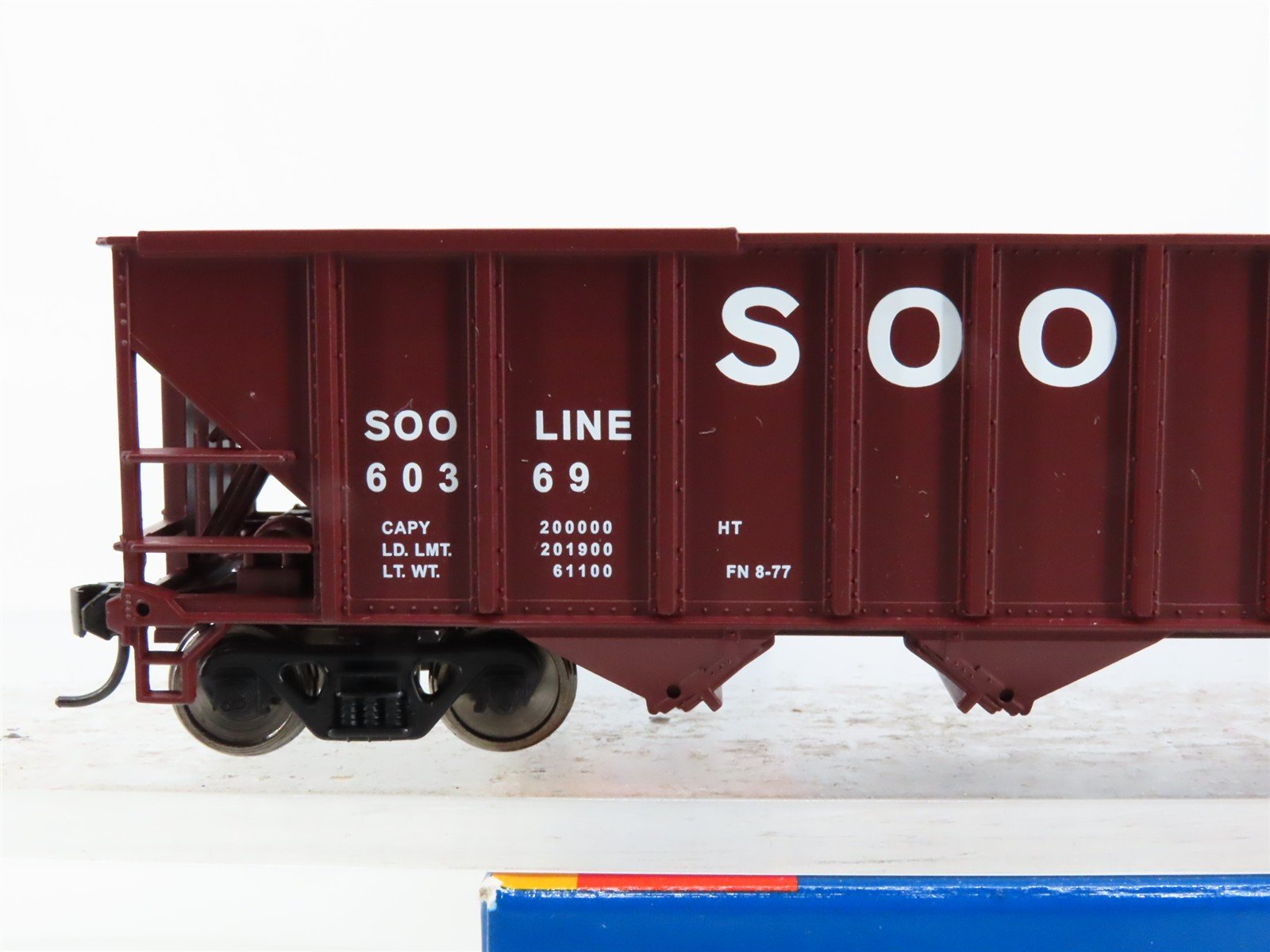 HO Scale Walthers 910-1974 Soo Line 50' 4-Bay Hopper 60369 RTR