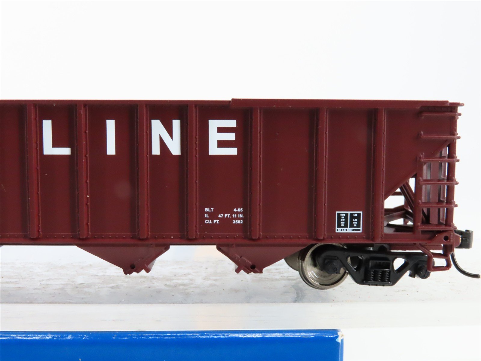 HO Scale Walthers 910-1974 Soo Line 50' 4-Bay Hopper 60369 RTR