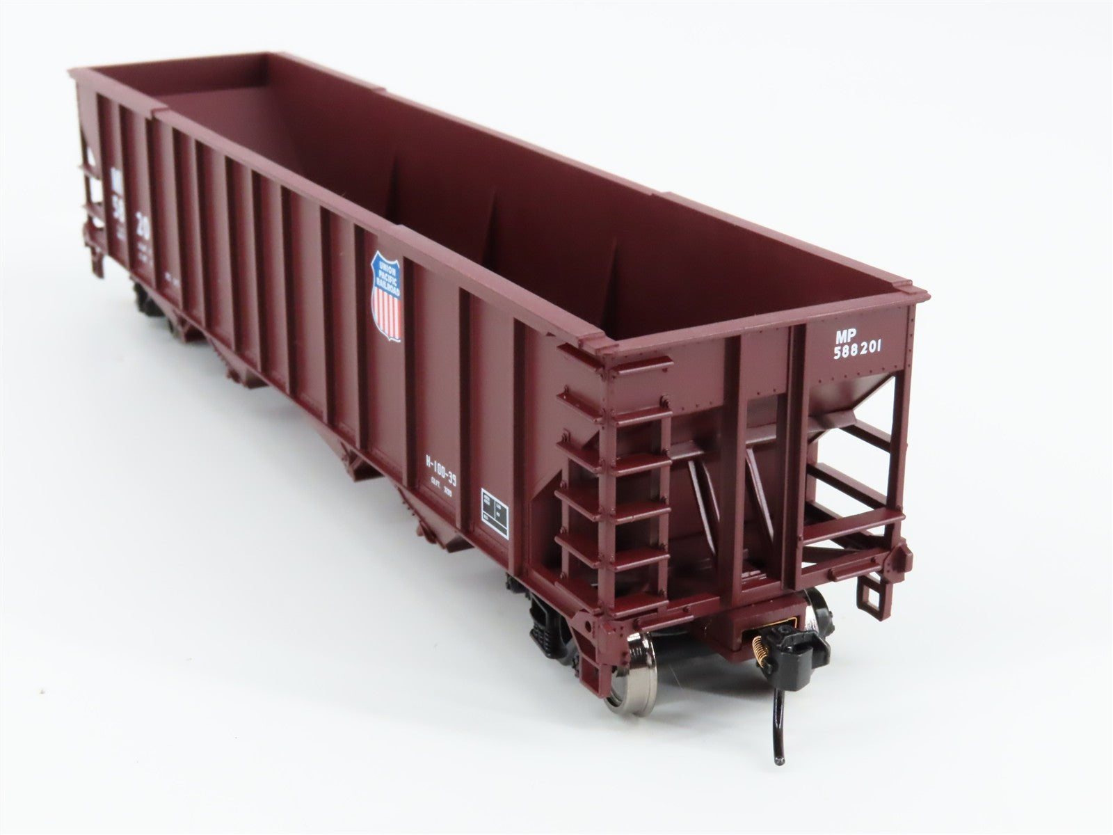 HO Scale Walthers 910-1971 MP Missouri Pacific 50' 4-Bay Hopper 588201 RTR