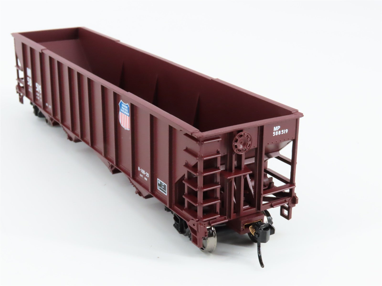 HO Scale Walthers 910-1972 MP Missouri Pacific 50' 4-Bay Hopper 588519 RTR