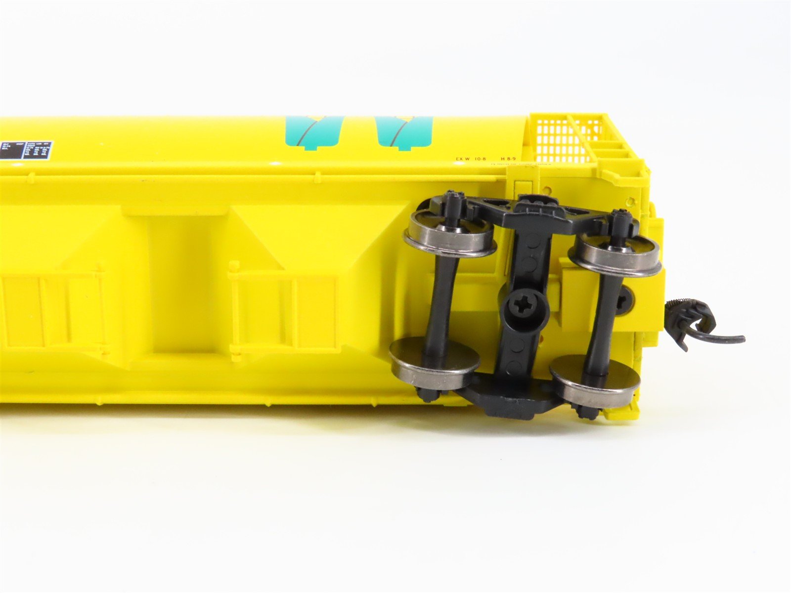 HO Scale Walthers 910-7323 SCOX Scoular 59' Cylindrical Hopper 1598 RTR