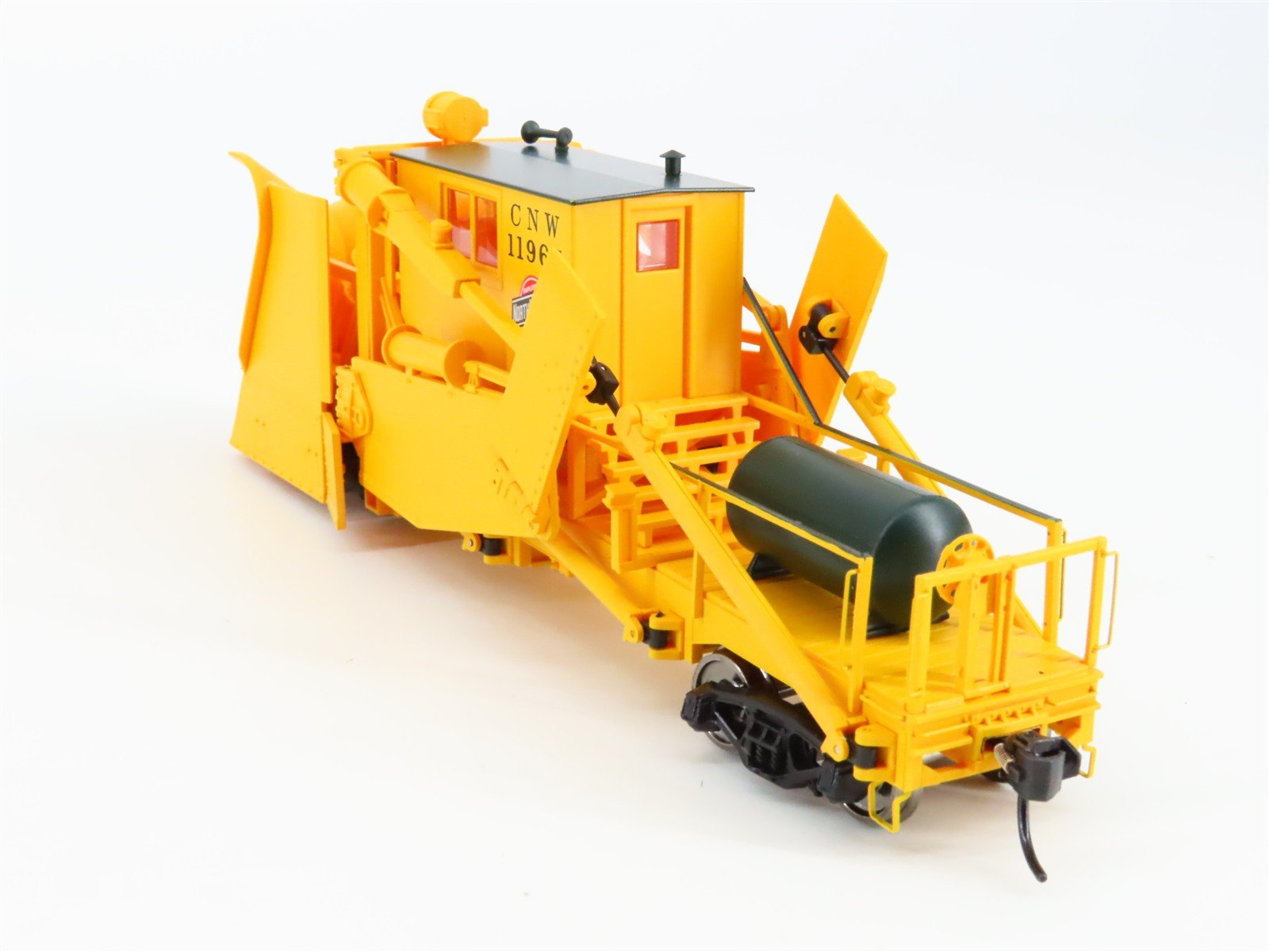 HO Scale Walthers 920-110111 CNW Chicago & North Western Jordan Spreader RTR