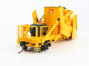 HO Scale Walthers 920-110111 CNW Chicago & North Western Jordan Spreader RTR
