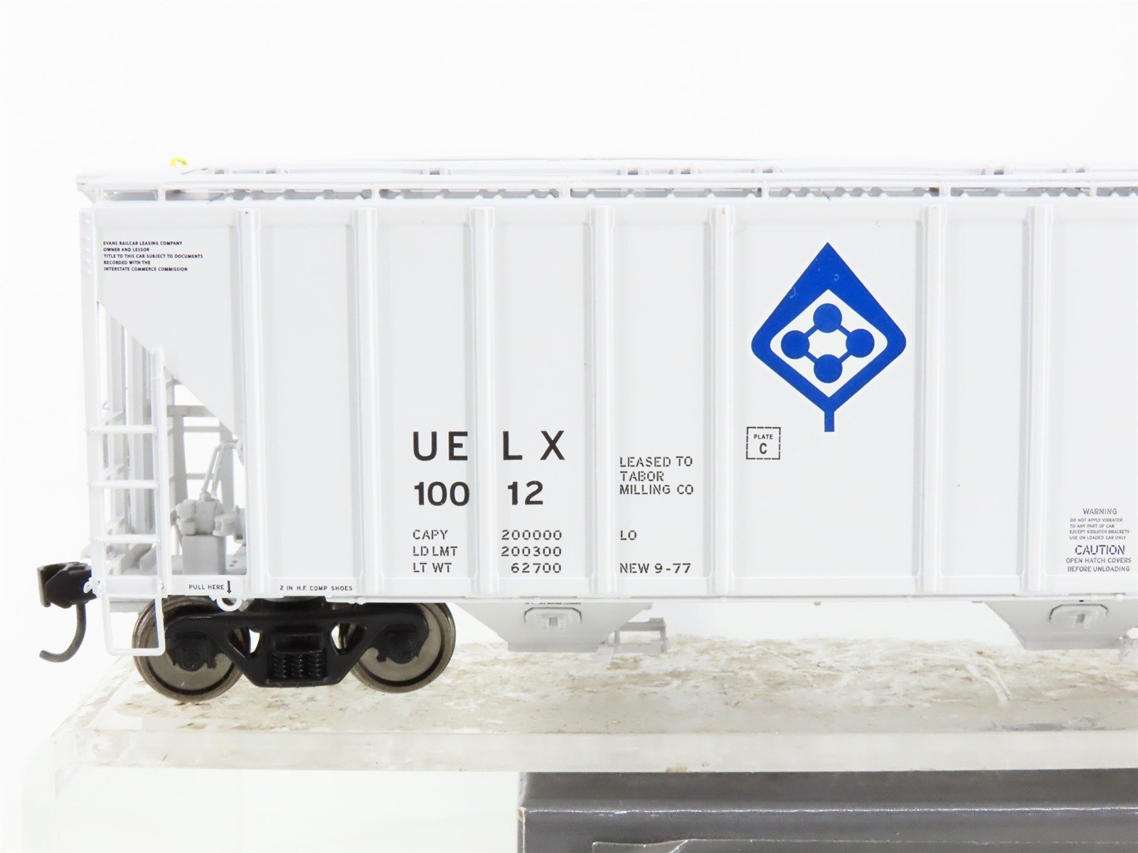 HO Scale Walthers 920-106121 UELX ADM 58' 3-Bay Covered Hopper 10012 RTR