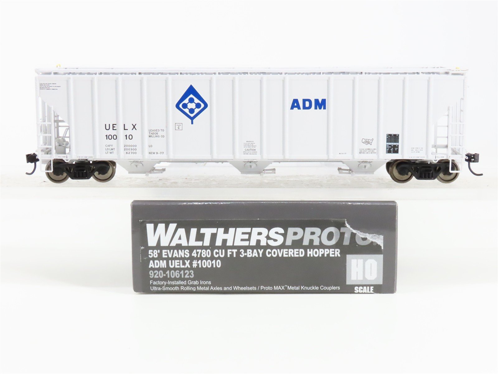 HO Scale Walthers 920-106123 UELX ADM 58' 3-Bay Covered Hopper 10010 RTR