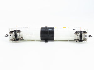 HO Scale Walthers 920-100704 DPRX PBF Holding Co. 55' 30,145-Gal Tank Car RTR
