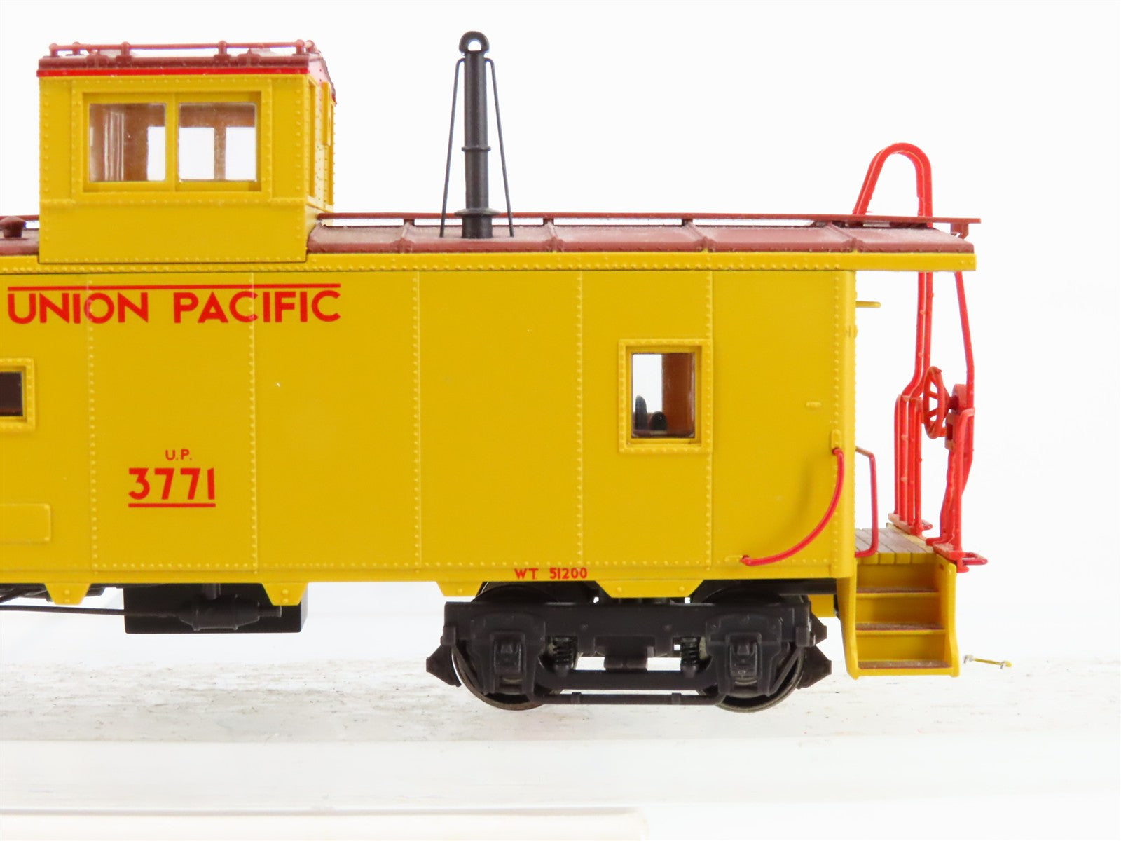 HO Scale Märklin 45702 UP Union Pacific CA-3 Cupola Caboose 3771 RTR