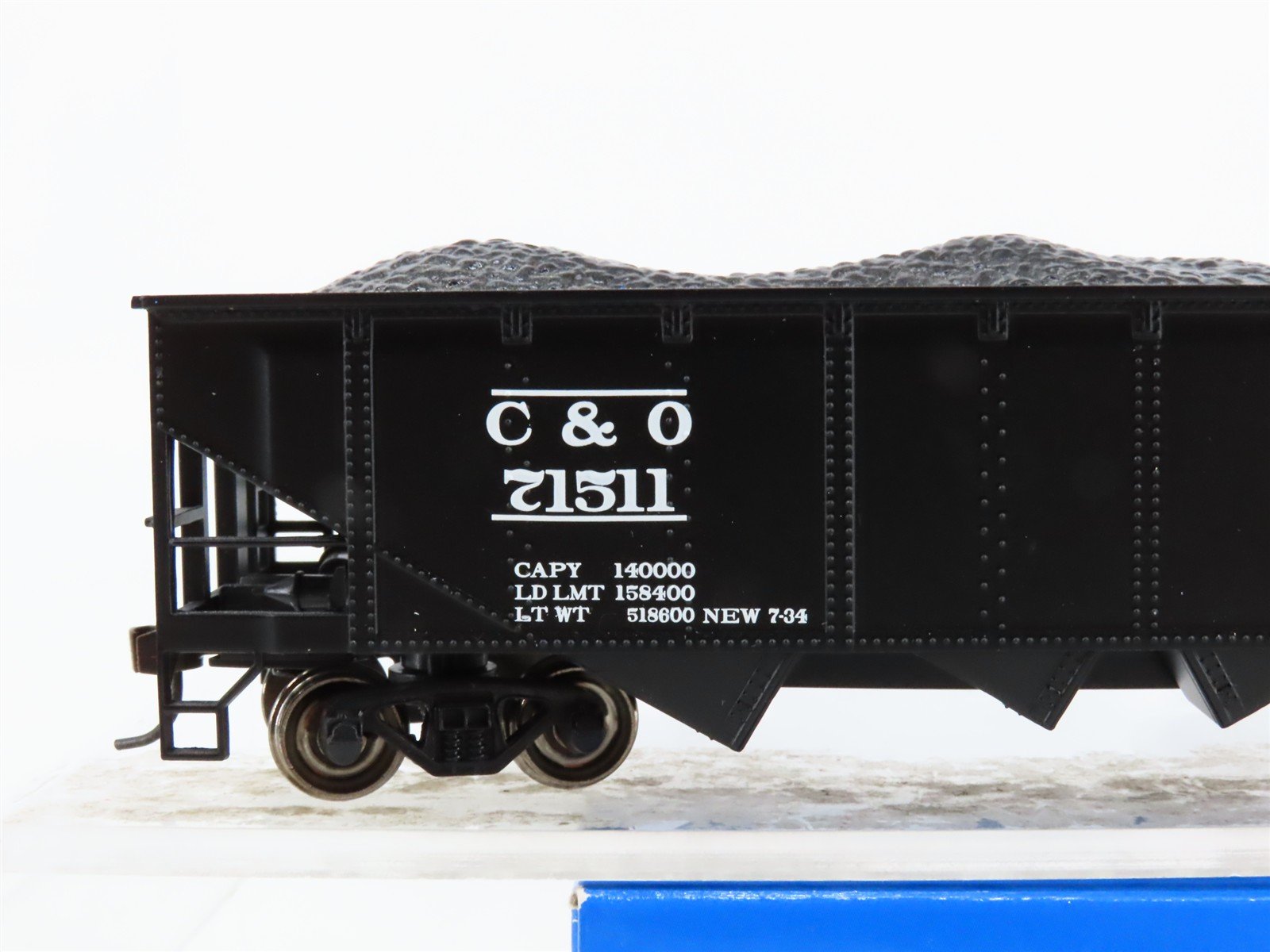 HO Scale Bachmann 17605 C&O Chesapeake & Ohio 40' 4-Bay Hopper 71511 RTR